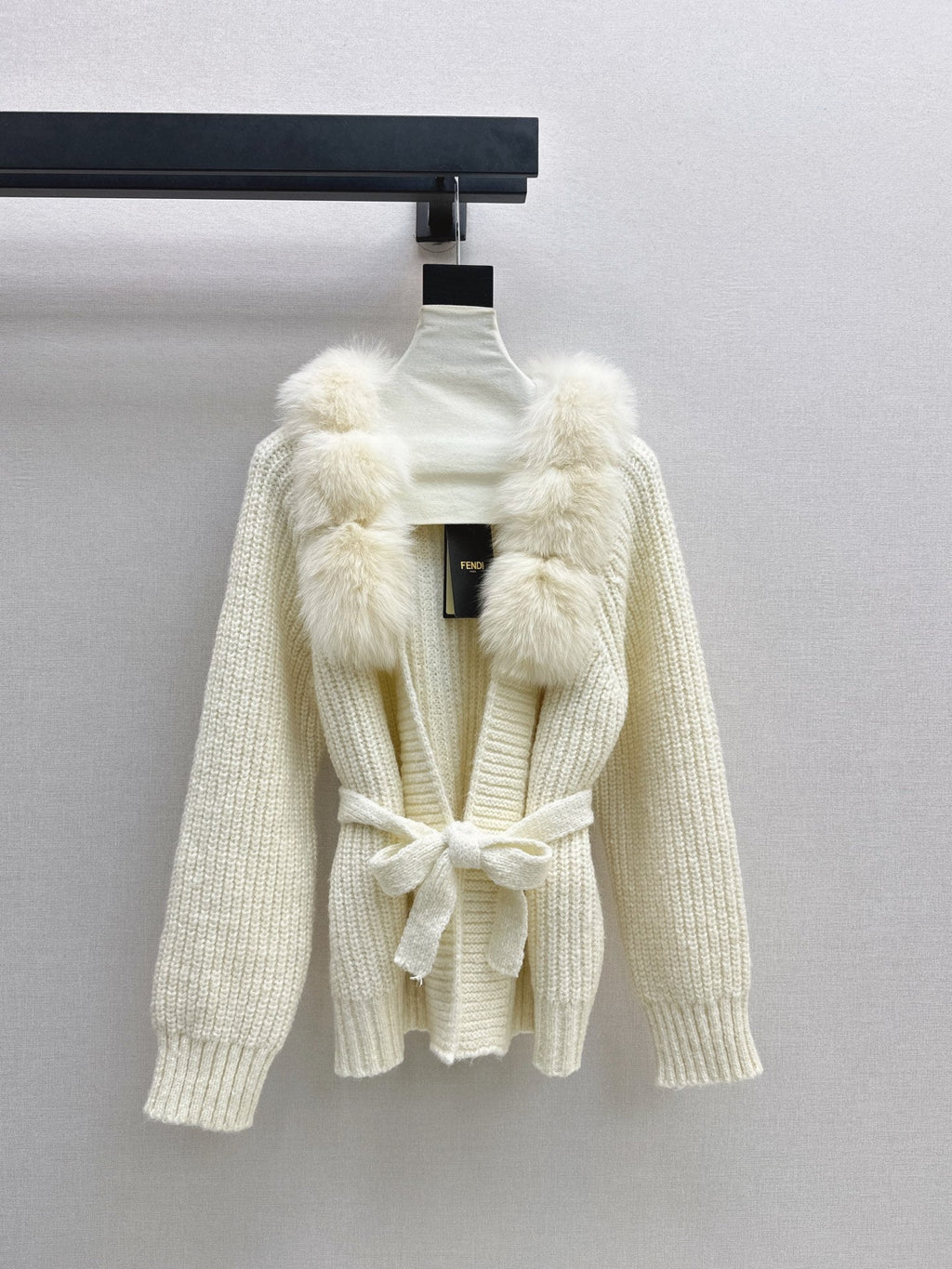 Fendi / 26 Fall/Winter Latest Fox Fur-Trimmed Knit Cardigan