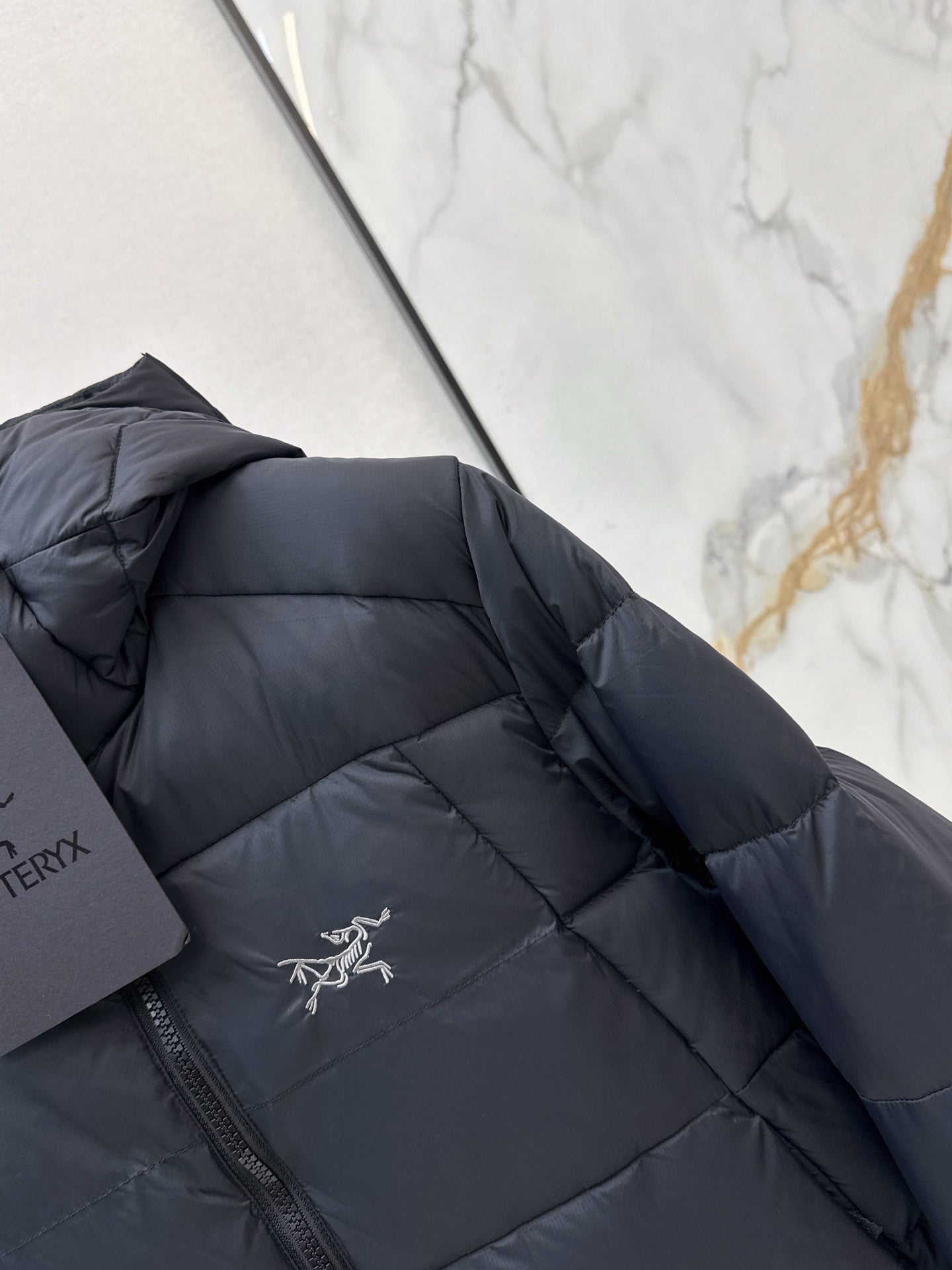 ARC'TERYX/ 26 Fall/Winter Latest Stand Collar Hooded Short Down Jacket