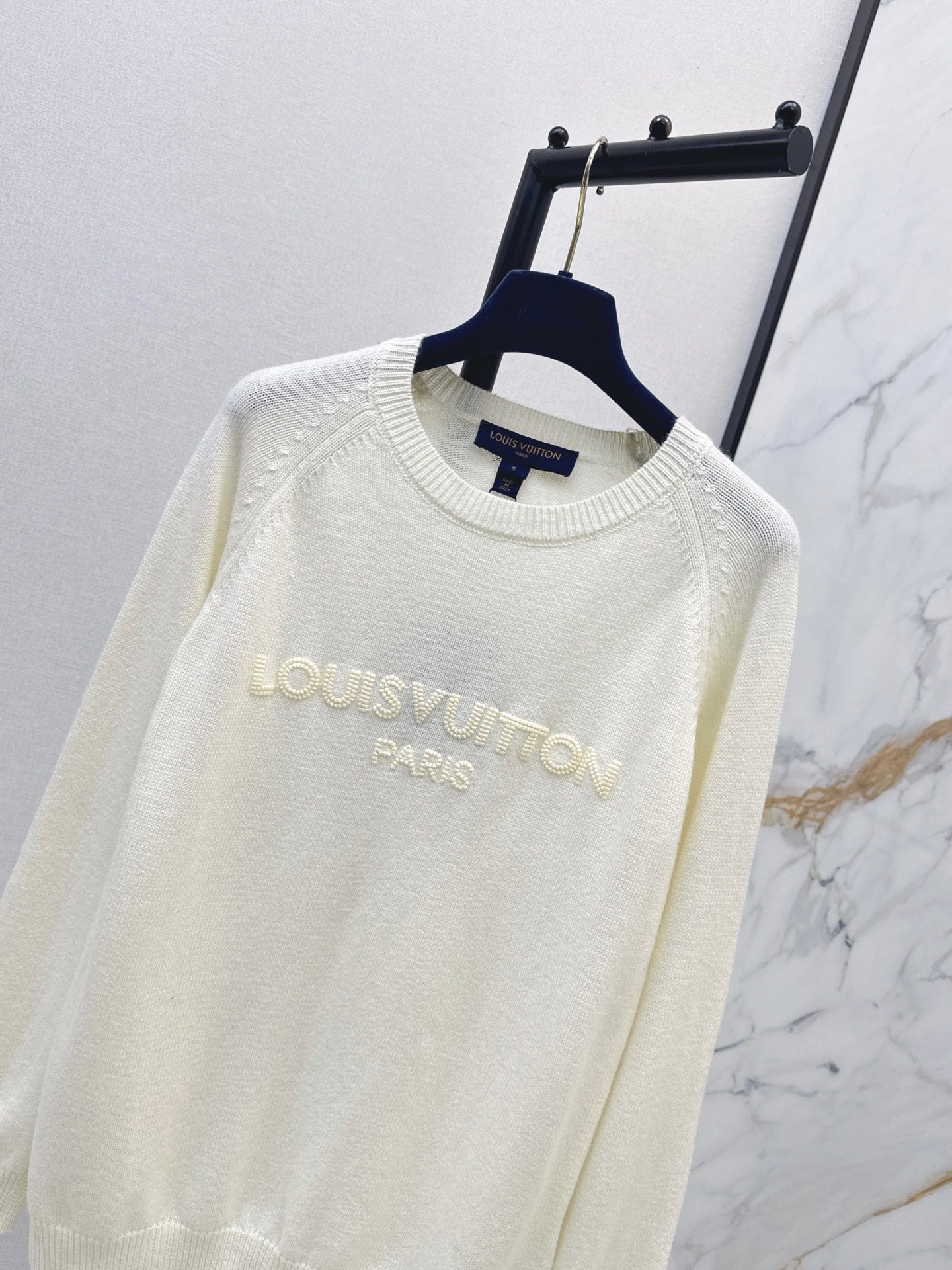 Louis Vuitton / 26 Fall/Winter Latest Crew Neck Knit Sweater