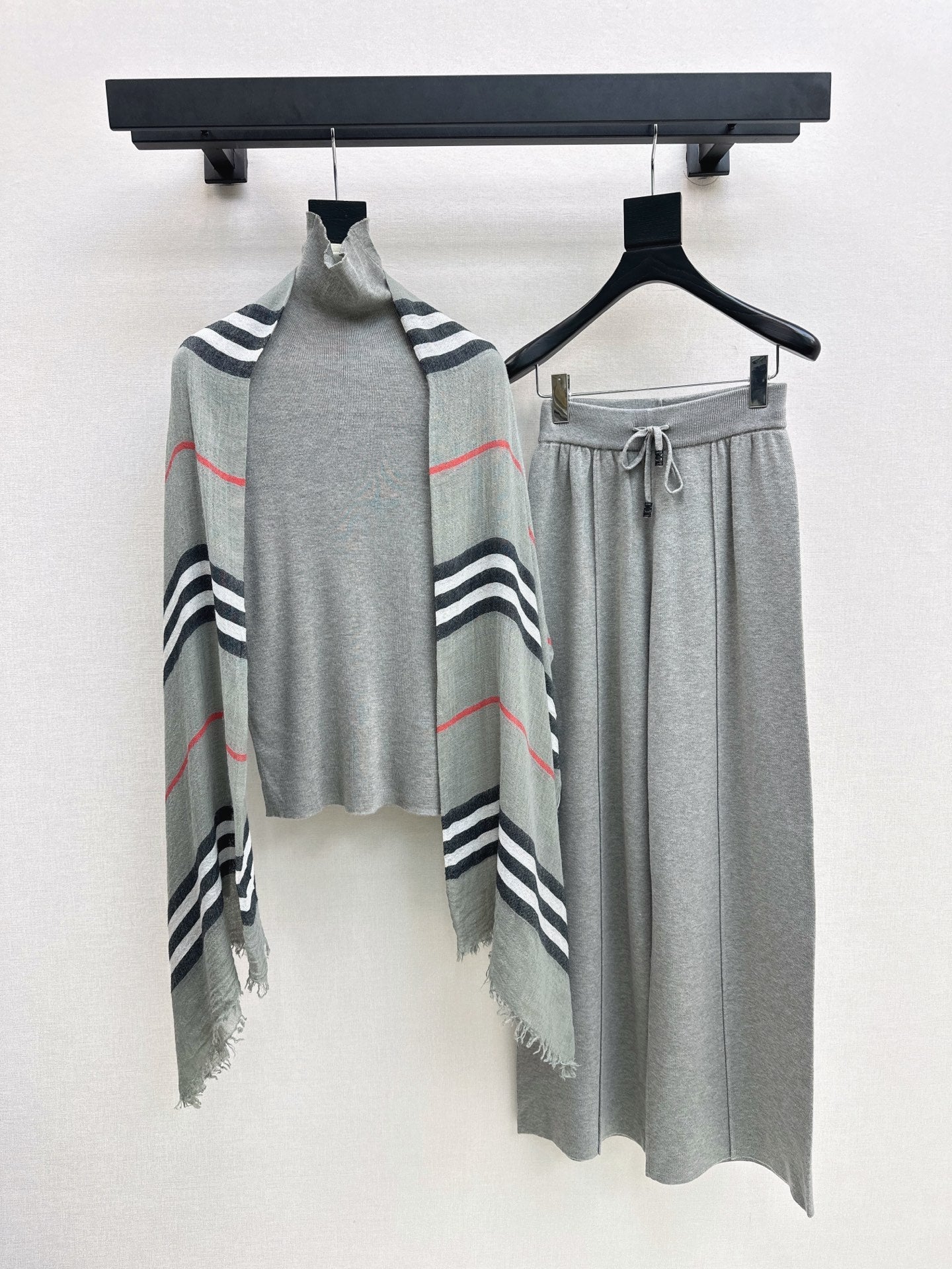 Dior/26 Early Autumn Latest Knit Set: Plaid Scarf + Turtleneck Top + Elastic Waist Straight Pants