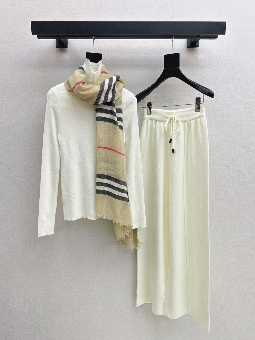 Dior/26 Early Autumn Latest Knit Set: Plaid Scarf + Turtleneck Top + Elastic Waist Straight Pants