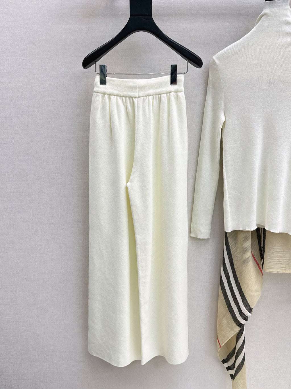 Dior/26 Early Autumn Latest Knit Set: Plaid Scarf + Turtleneck Top + Elastic Waist Straight Pants