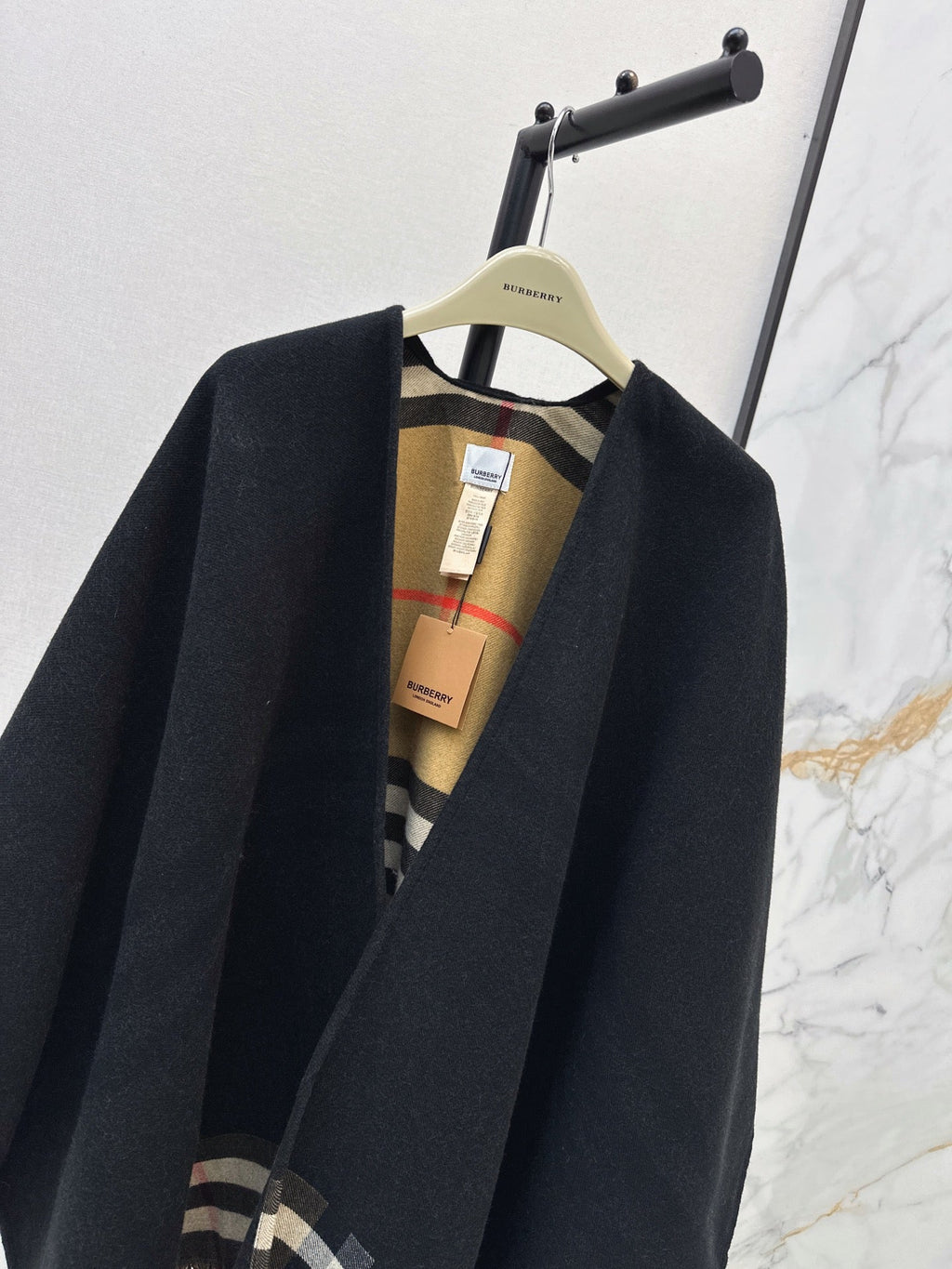 Burberry/26 Fall/Winter Latest Classic Pattern Wool Shawl, Large Scarf, or Cape