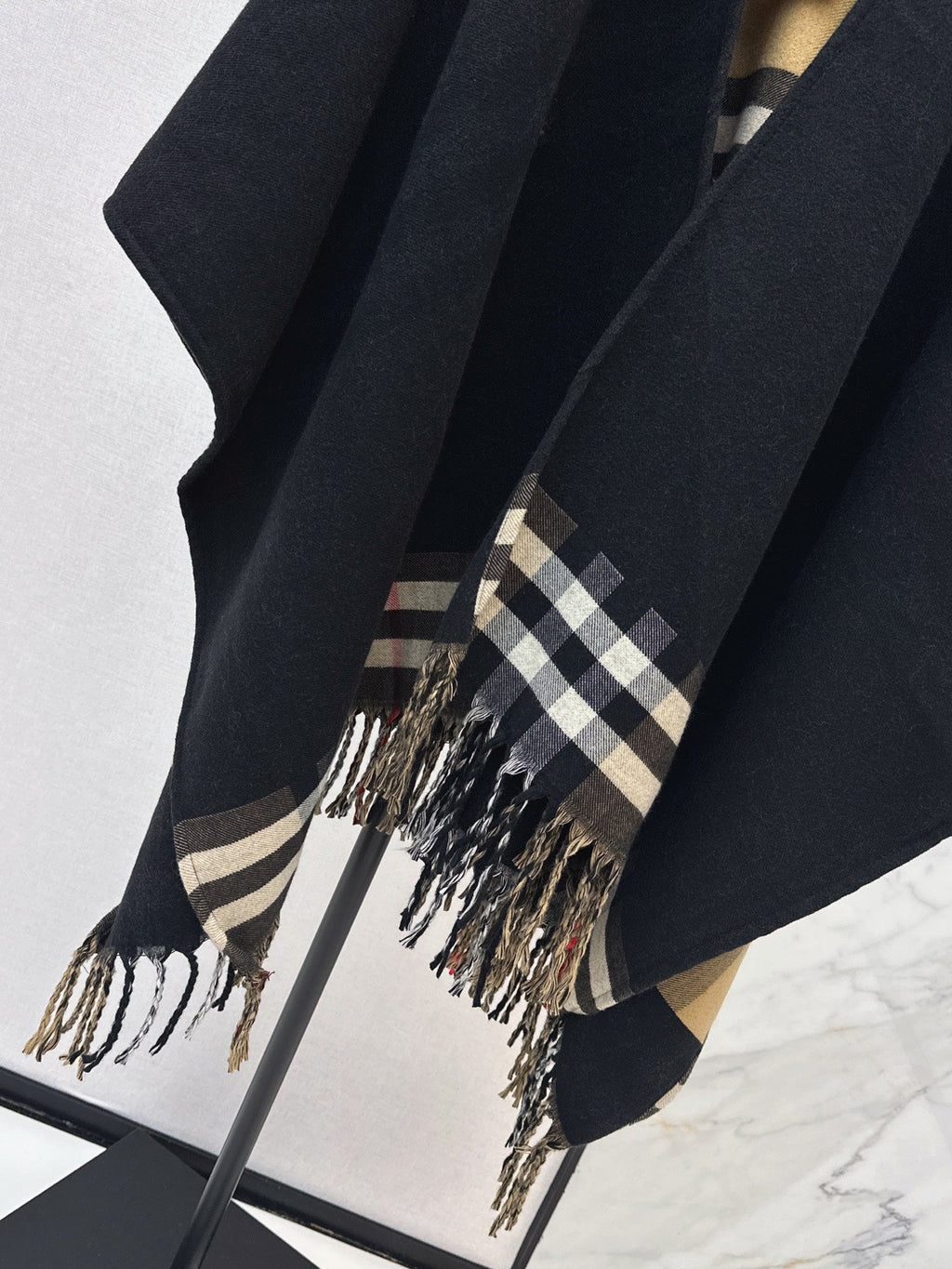 Burberry/26 Fall/Winter Latest Classic Pattern Wool Shawl, Large Scarf, or Cape