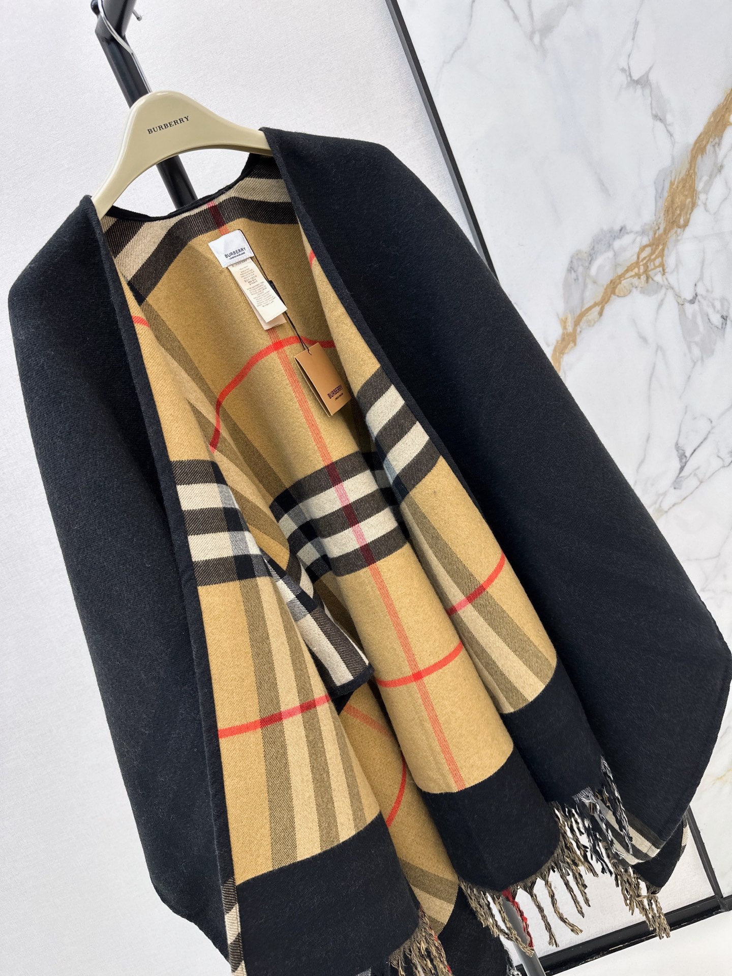 Burberry/26 Fall/Winter Latest Classic Pattern Wool Shawl, Large Scarf, or Cape