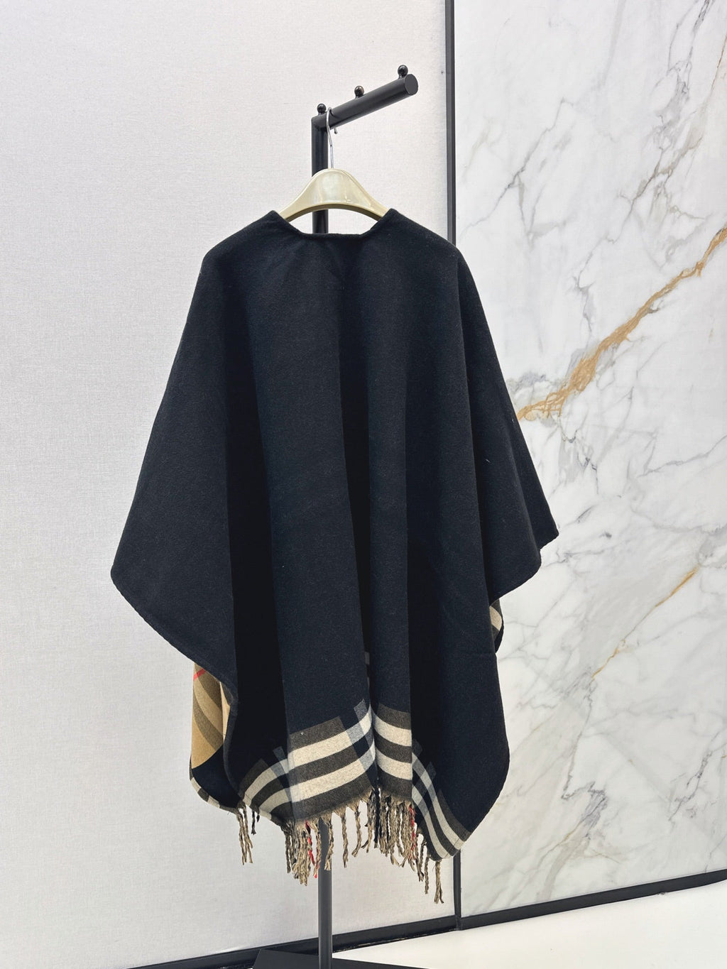 Burberry/26 Fall/Winter Latest Classic Pattern Wool Shawl, Large Scarf, or Cape