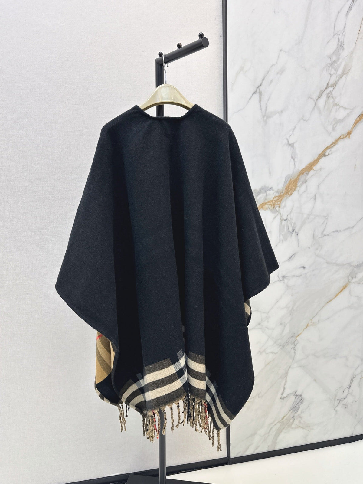 Burberry/26 Fall/Winter Latest Classic Pattern Wool Shawl, Large Scarf, or Cape