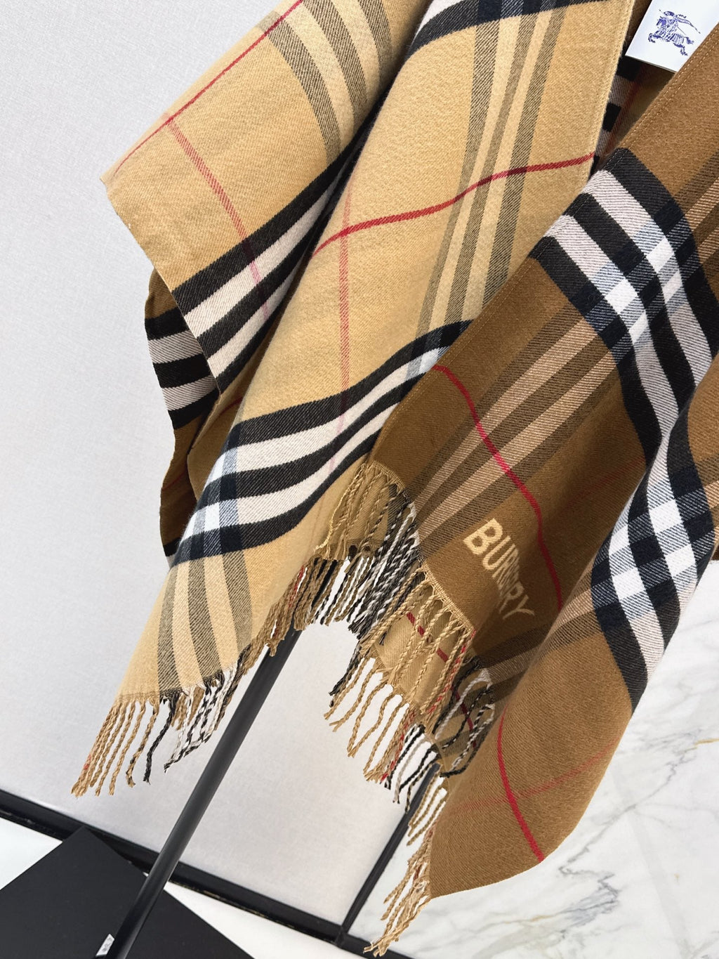 Burberry/26 Fall/Winter Latest Classic Pattern Wool Shawl, Large Scarf, or Cape