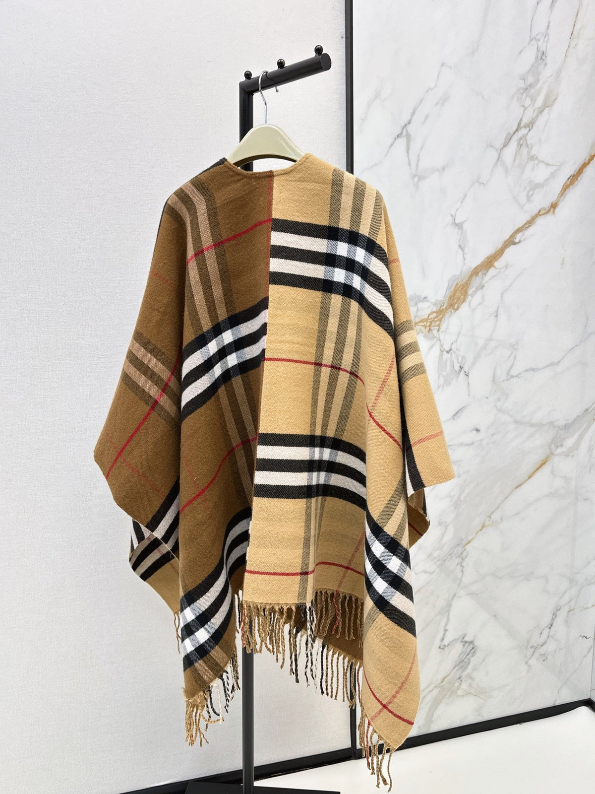 Burberry/26 Fall/Winter Latest Classic Pattern Wool Shawl, Large Scarf, or Cape