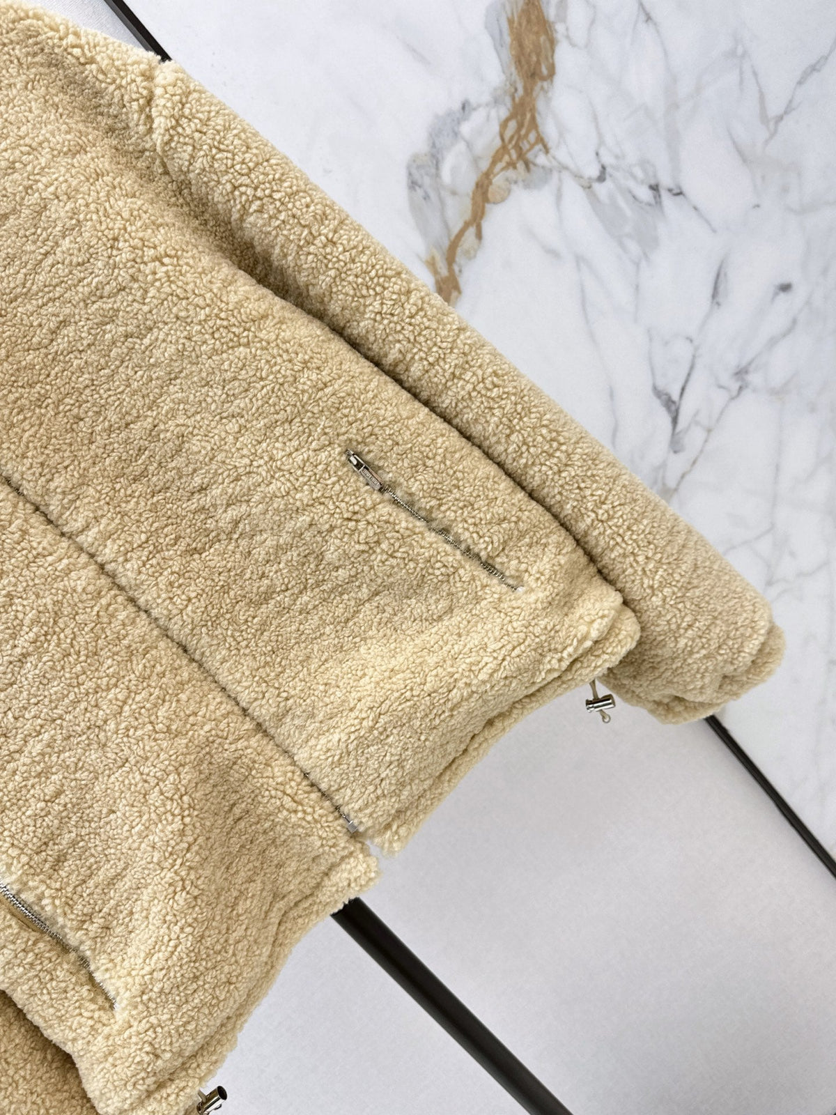 MiuMiu/26 Fall-Winter Latest Eco-Friendly Faux Shearling Jacket