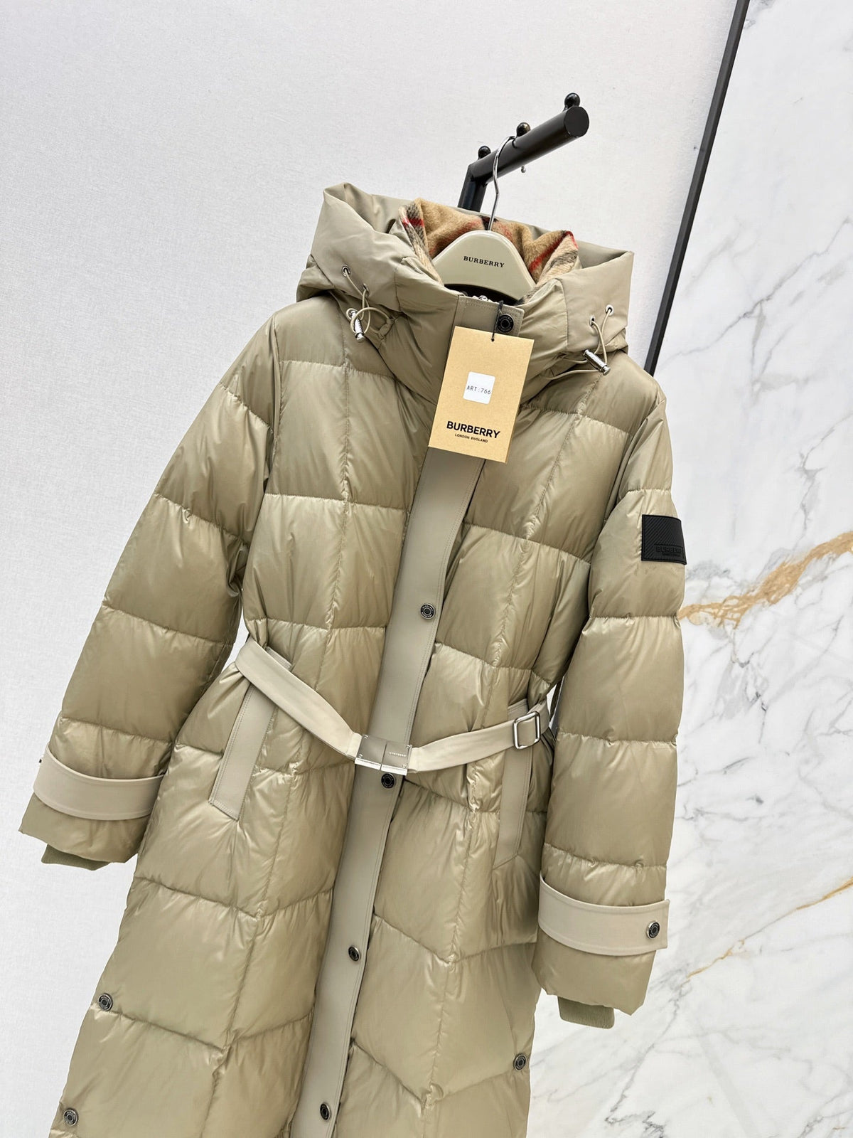 26 Fall/Winter New Long Hooded Down Jacket