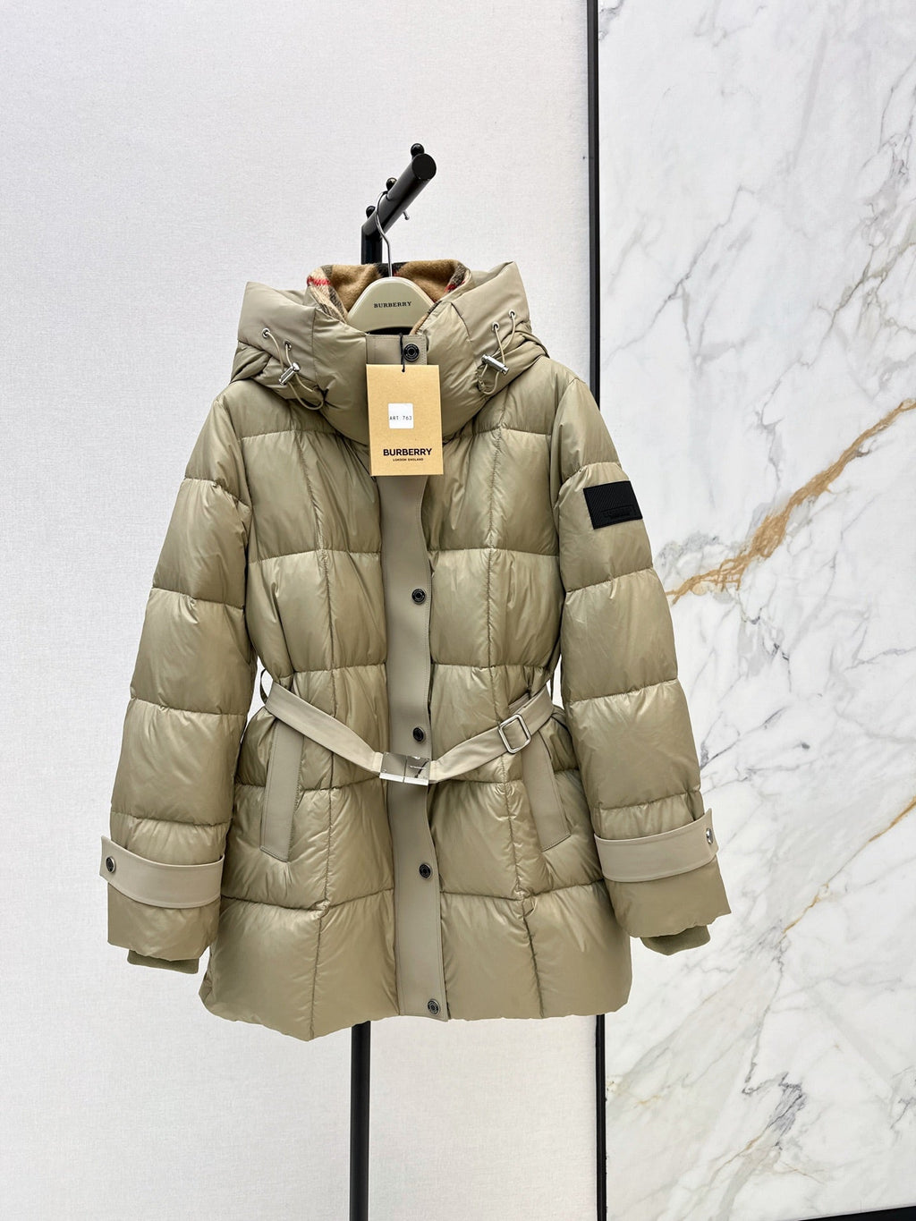 26 Fall/Winter Latest Hooded Mid-Length Down Jacket
