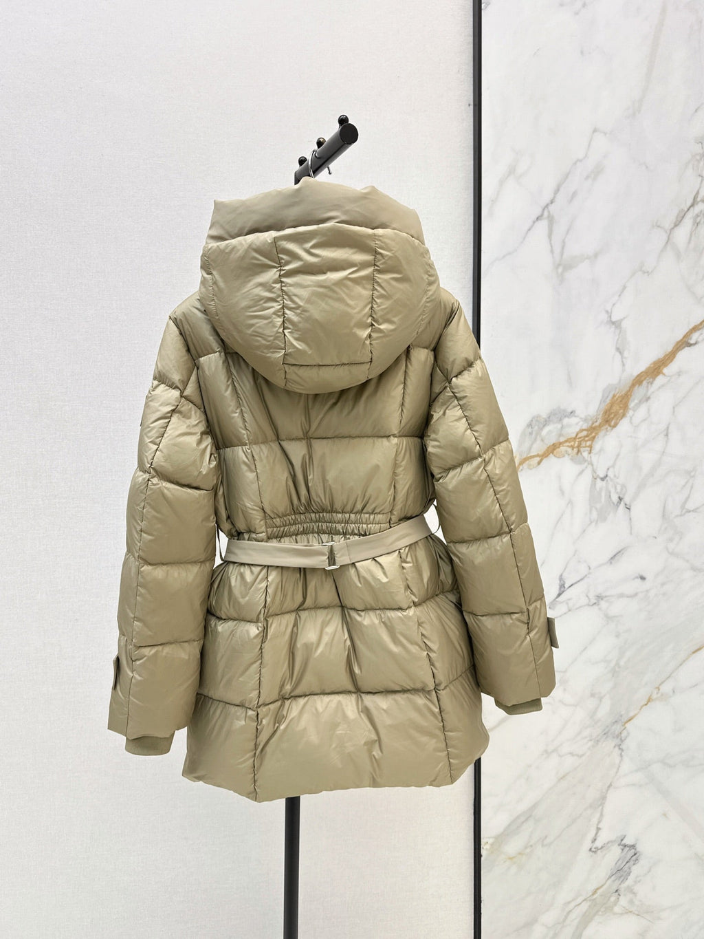26 Fall/Winter Latest Hooded Mid-Length Down Jacket