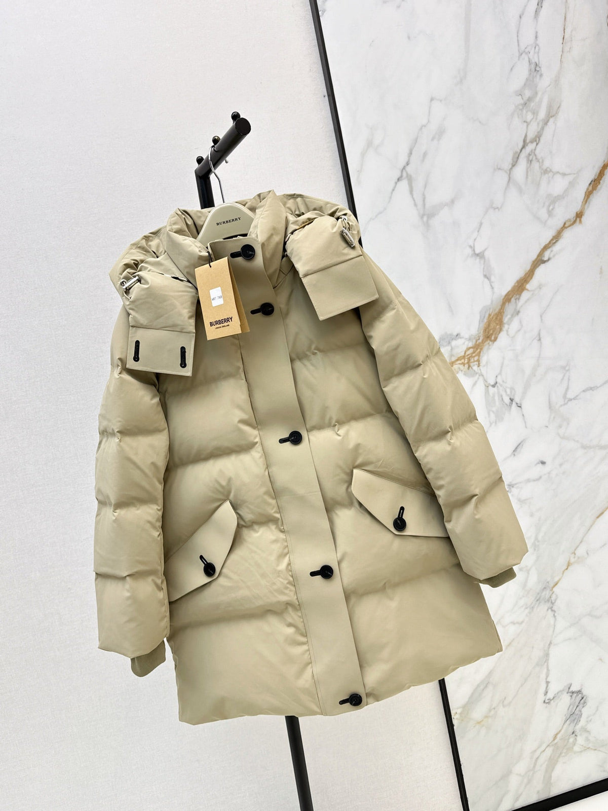 26 Fall/Winter Latest Hooded Mid-Length Down Jacket