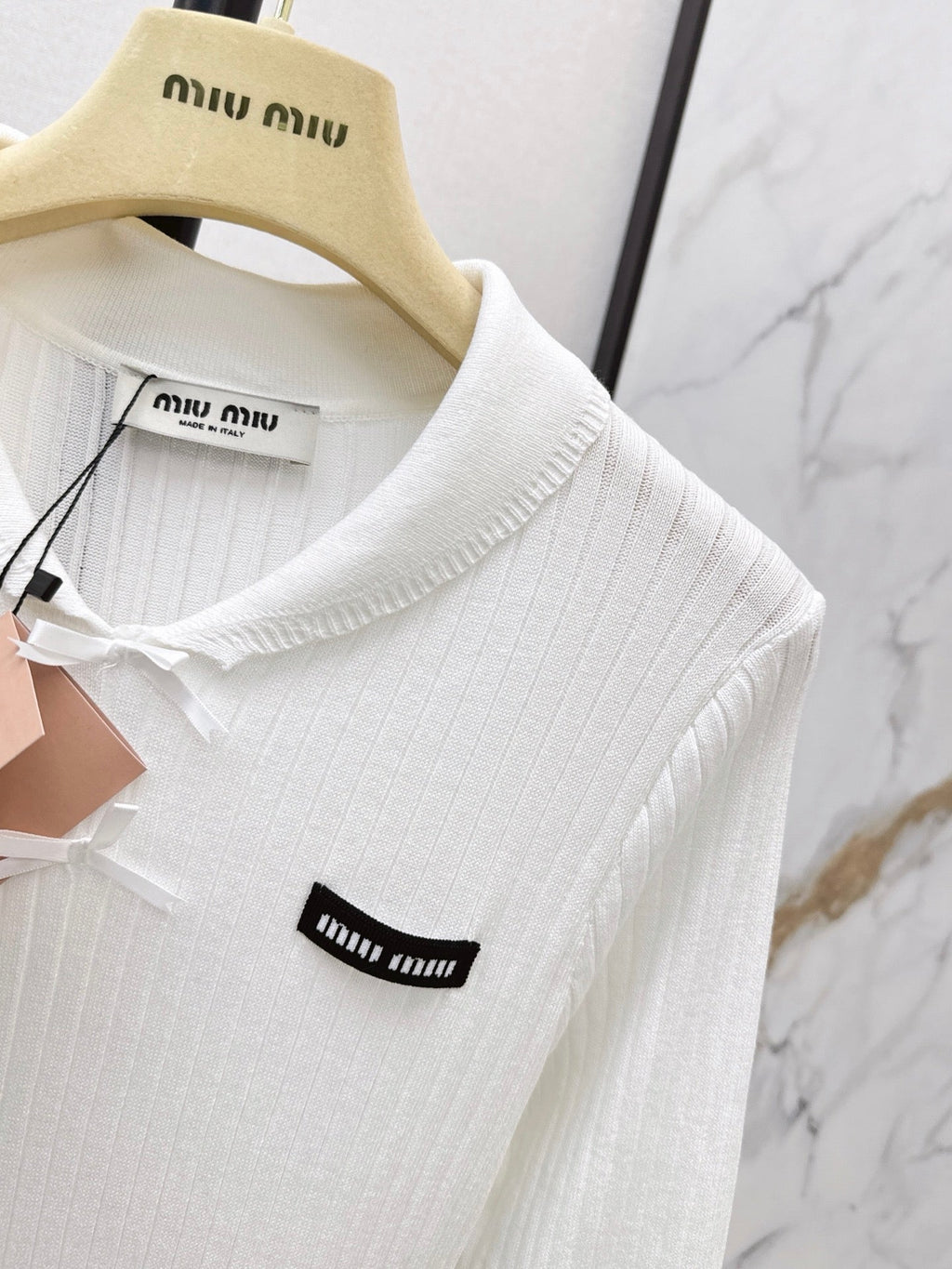 26 Fall/Winter Latest Slim-Fit Knit Dress with Age-Reducing Collared Design