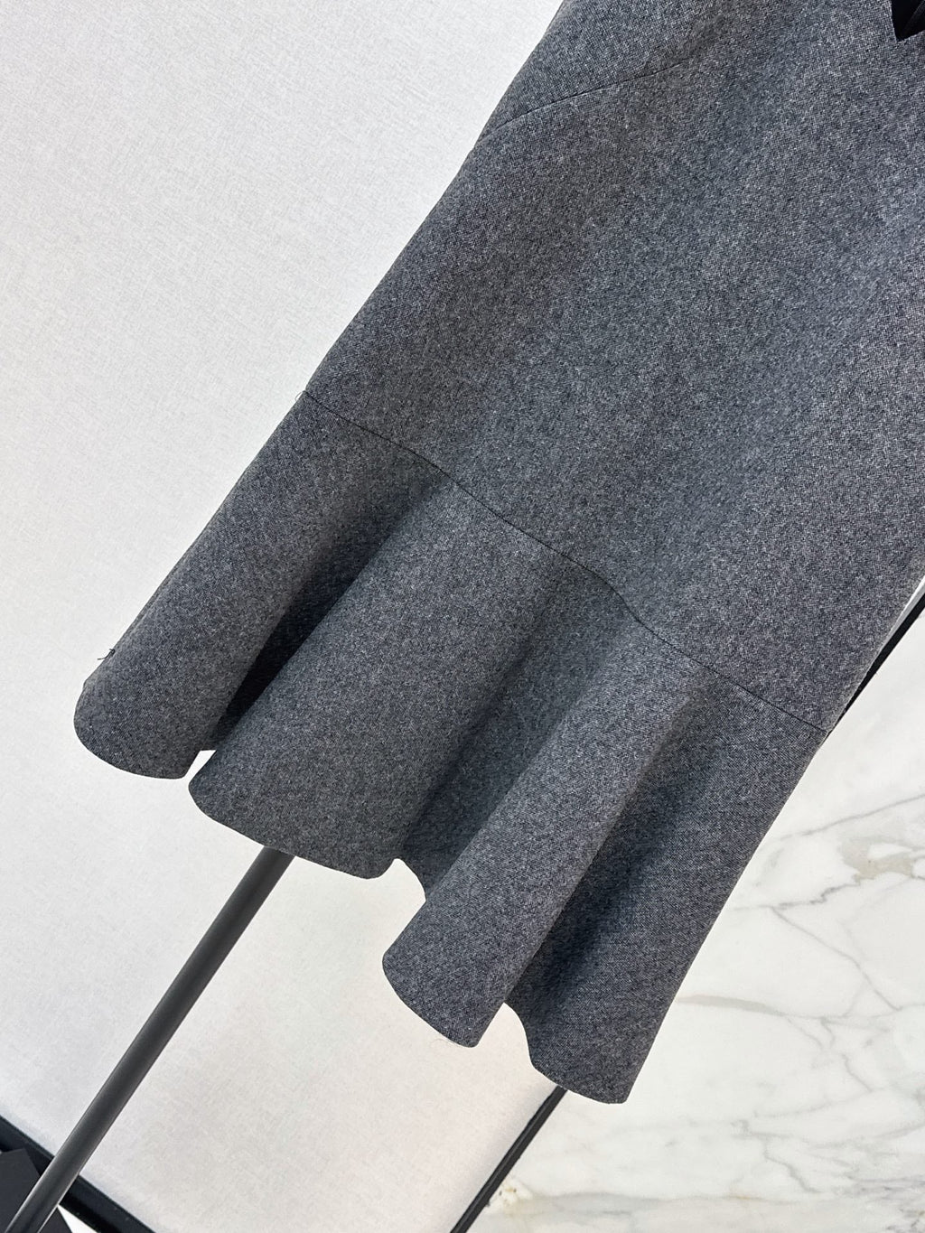 26 Fall/Winter Latest Sleeveless Dress