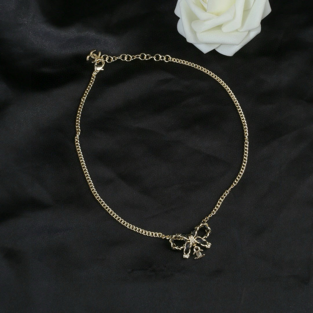 26 New Style Bowknot Necklace