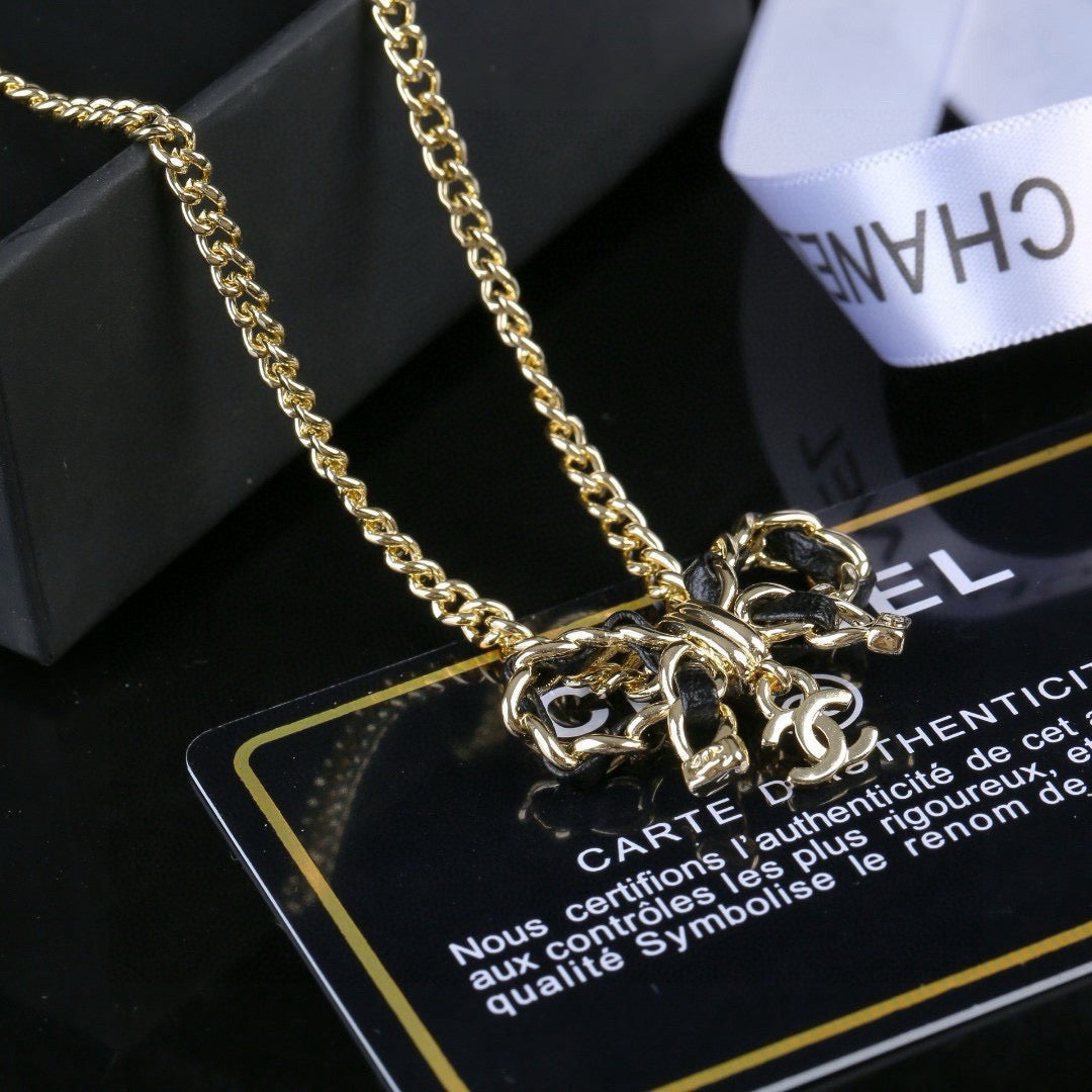 26 New Style Bowknot Necklace