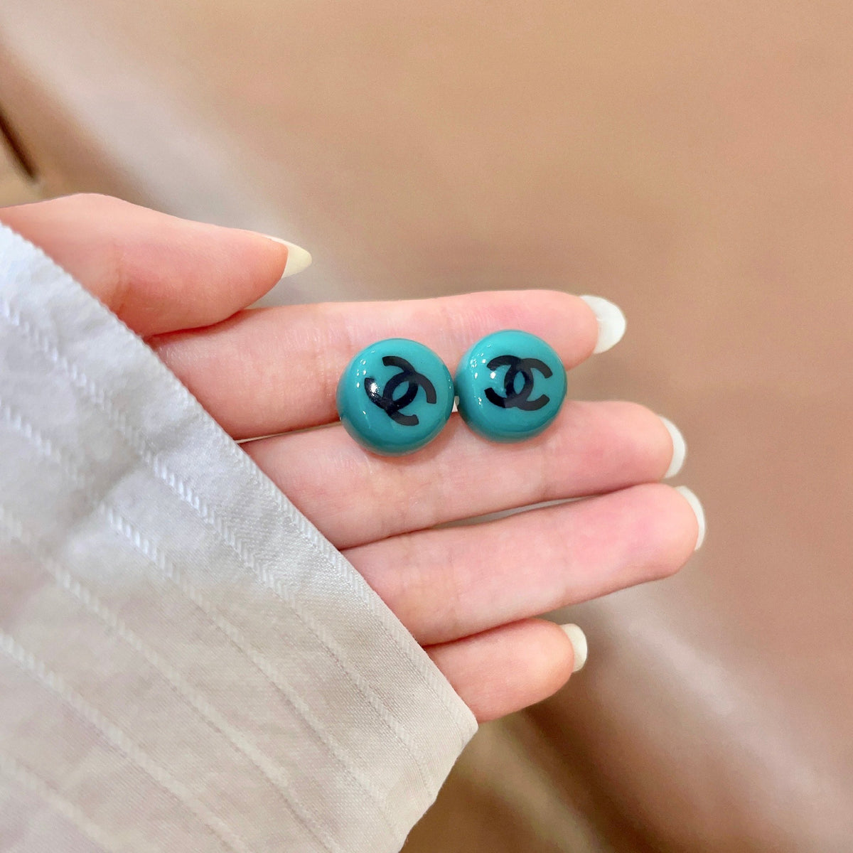 26 New Style Pre-Owned Earrings