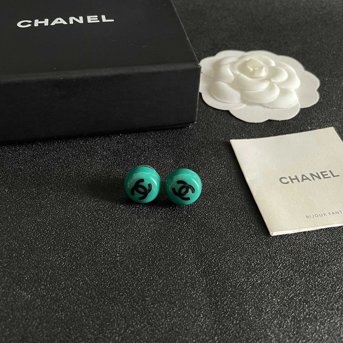 26 New Style Pre-Owned Earrings