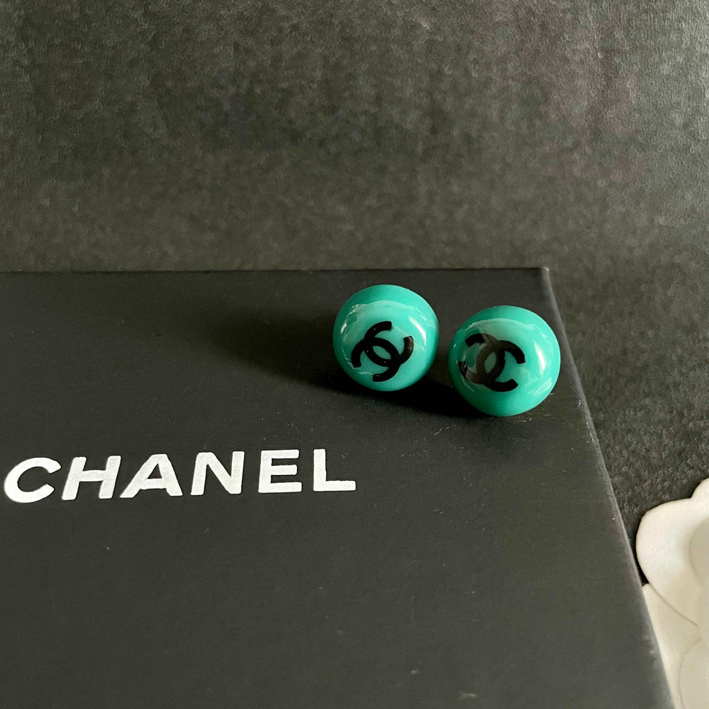26 New Style Pre-Owned Earrings