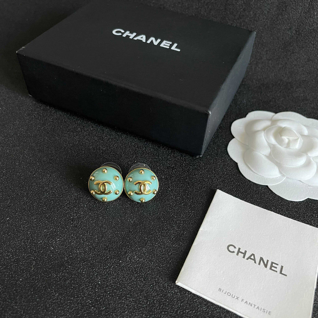 26 New Style Pre-Owned Earrings