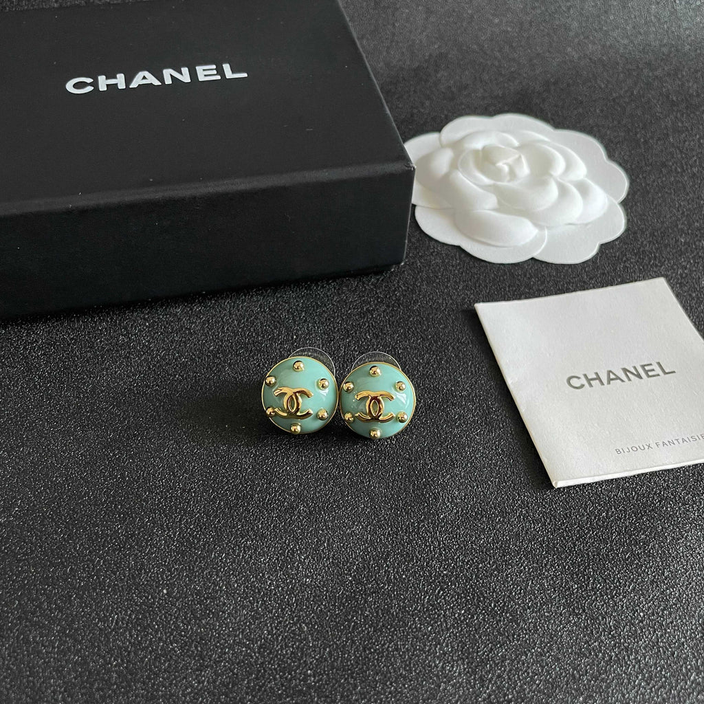 26 New Style Pre-Owned Earrings