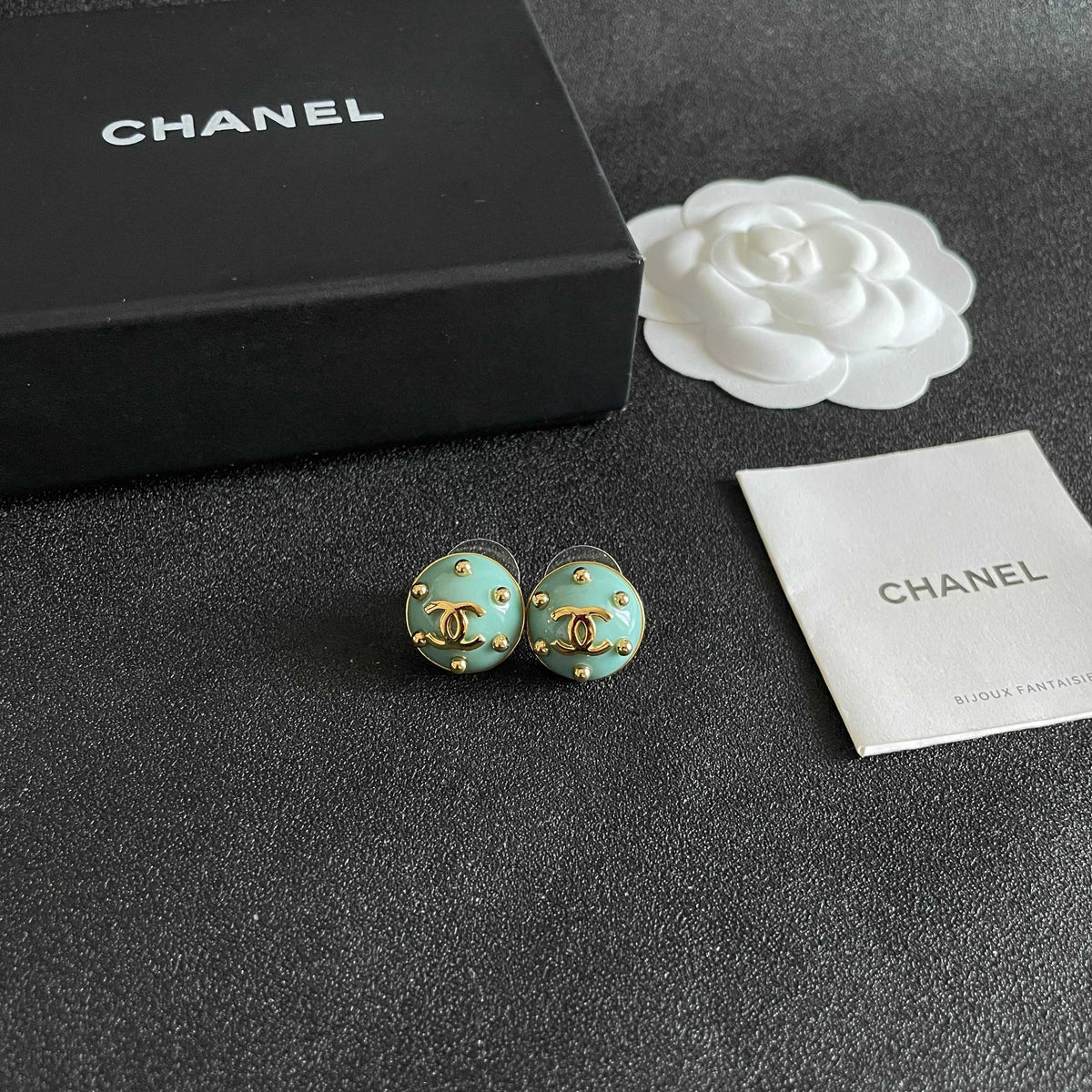 26 New Style Pre-Owned Earrings