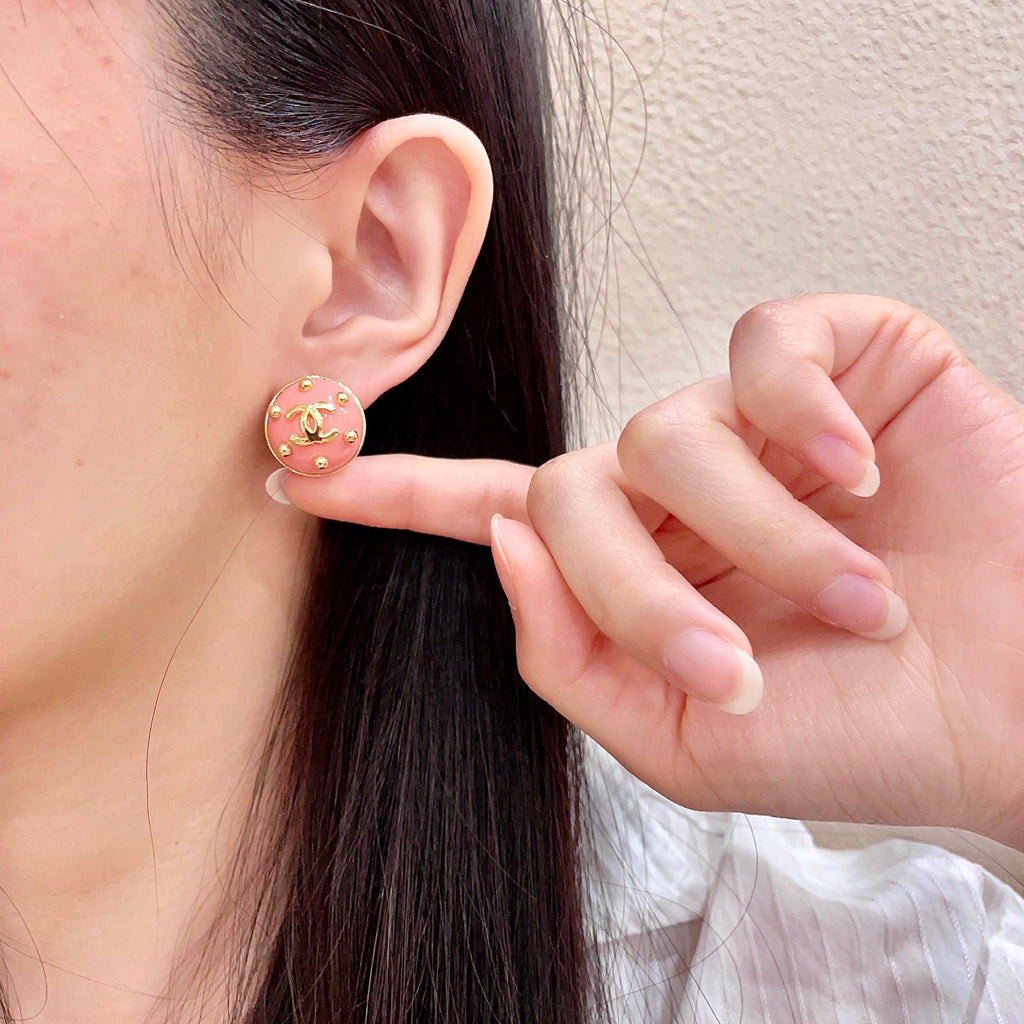 26 New Style Pre-Owned Earrings