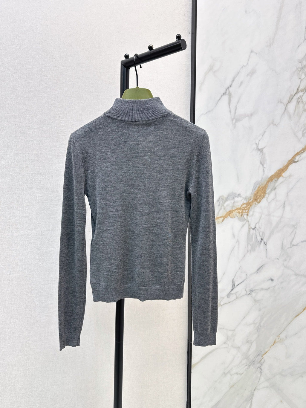 26 Fall/Winter Latest Semi-Turtleneck Horsebit Knit Top