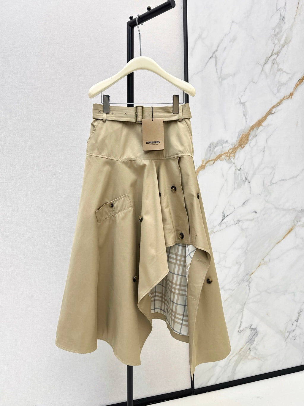 26 Fall/Winter Latest Irregular Cut High-Waist Skirtc