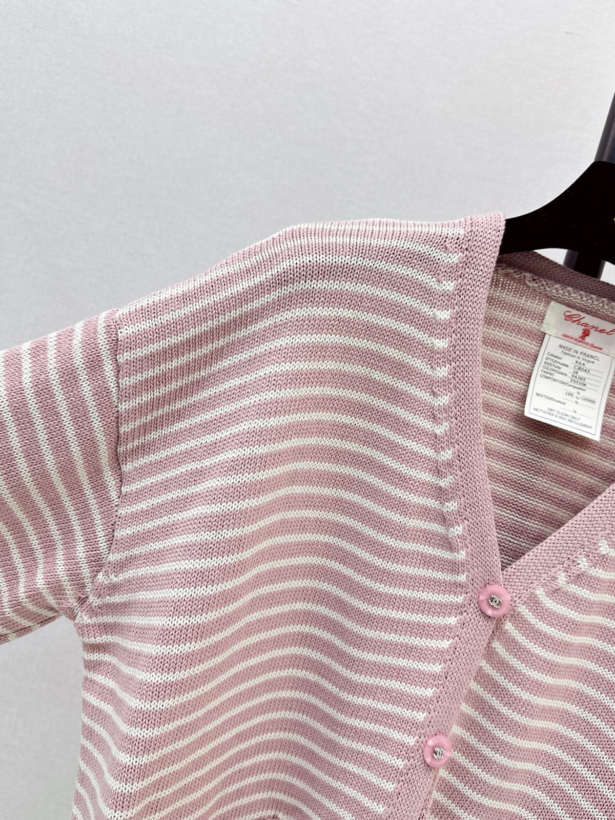 26 Fall/Winter Latest Pink Striped V-Neck Knit Cardigan