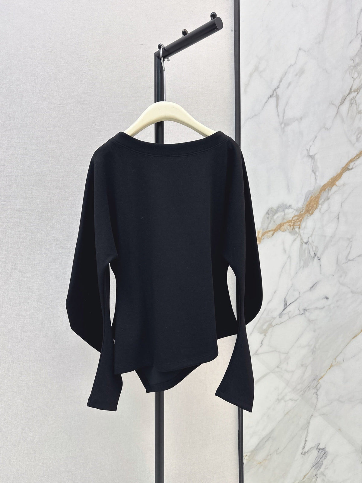 26 Fall/Winter Latest Batwing Sleeve Asymmetrical Minimalist Long Sleeve