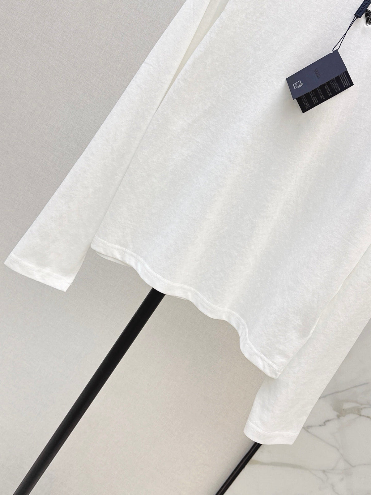 26 Fall/Winter Latest Triangle Logo Long-Sleeve White T-Shirt