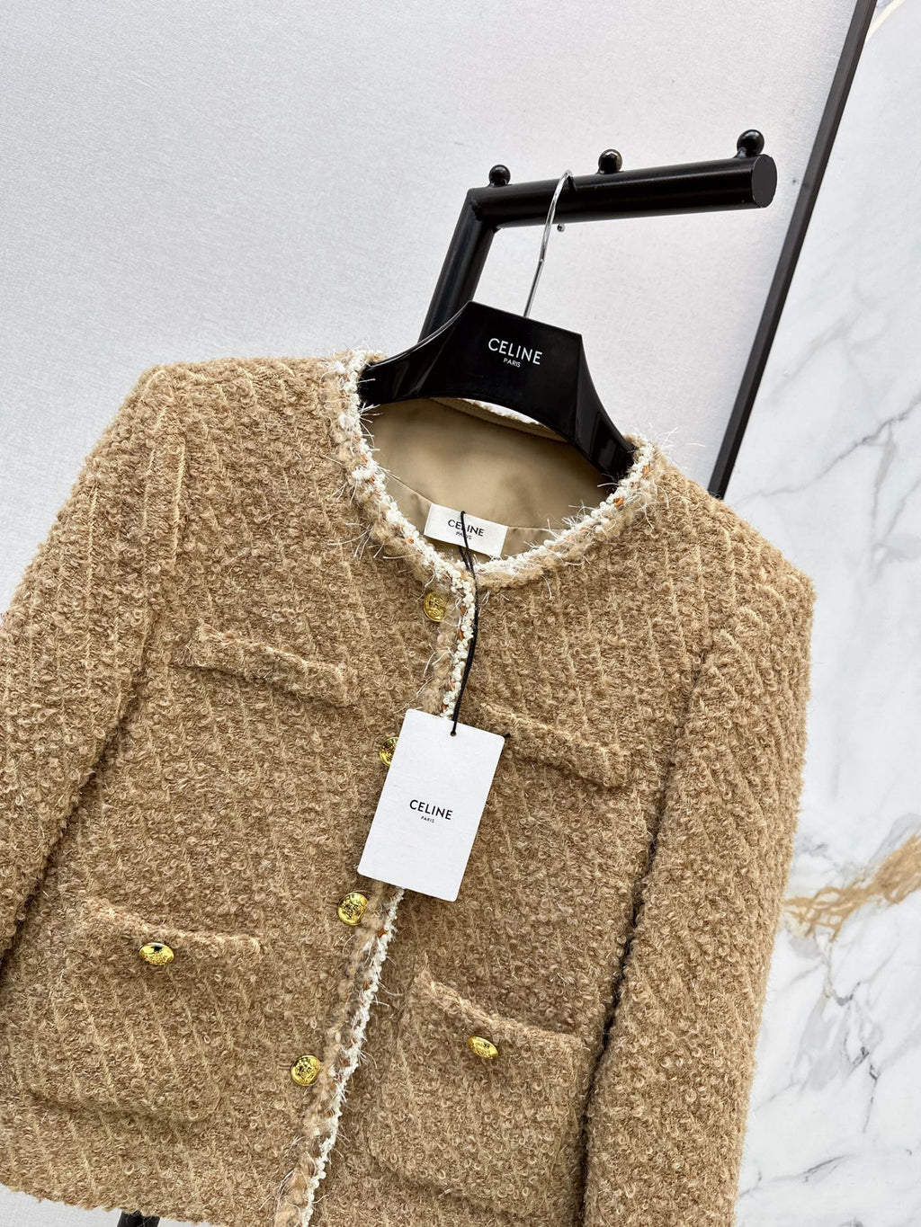 26Latest Autumn/Winter Knit Jacket with Four-Pocket Detail and Crew Neck