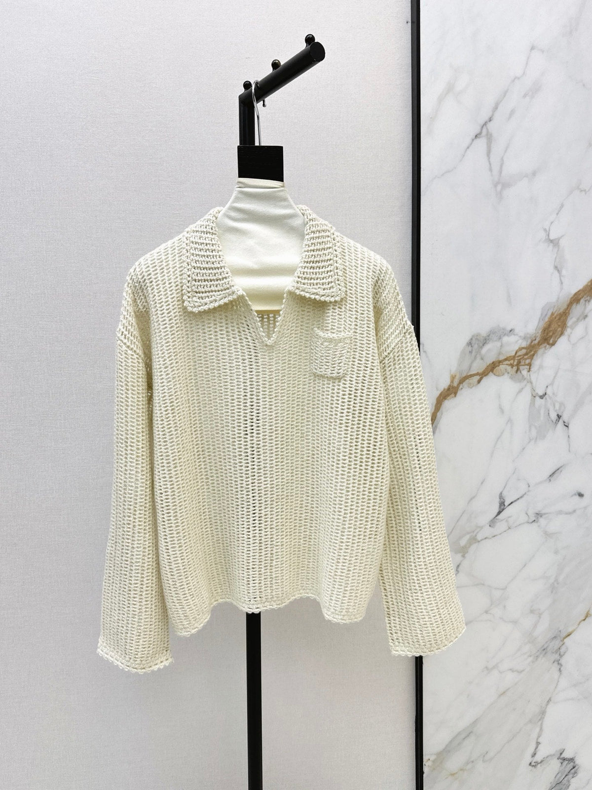 26Latest Autumn/Winter Open-Knit Collared Sweater
