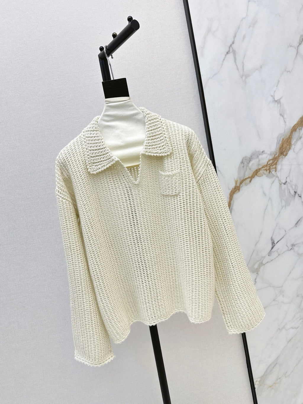 26Latest Autumn/Winter Open-Knit Collared Sweater