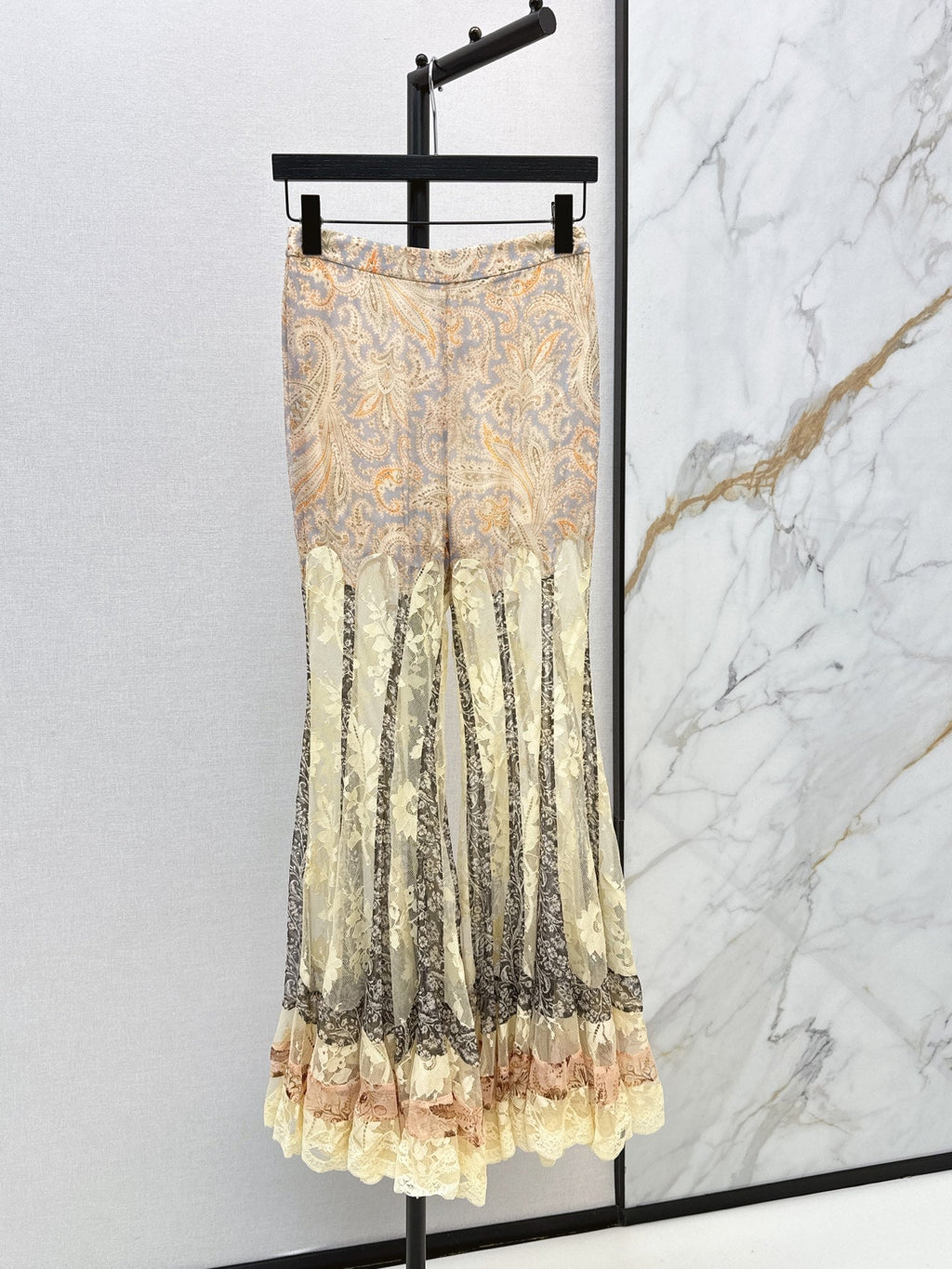 26Latest Early Spring Resort Collection: Lace-Paneled Straight-Leg Trousers