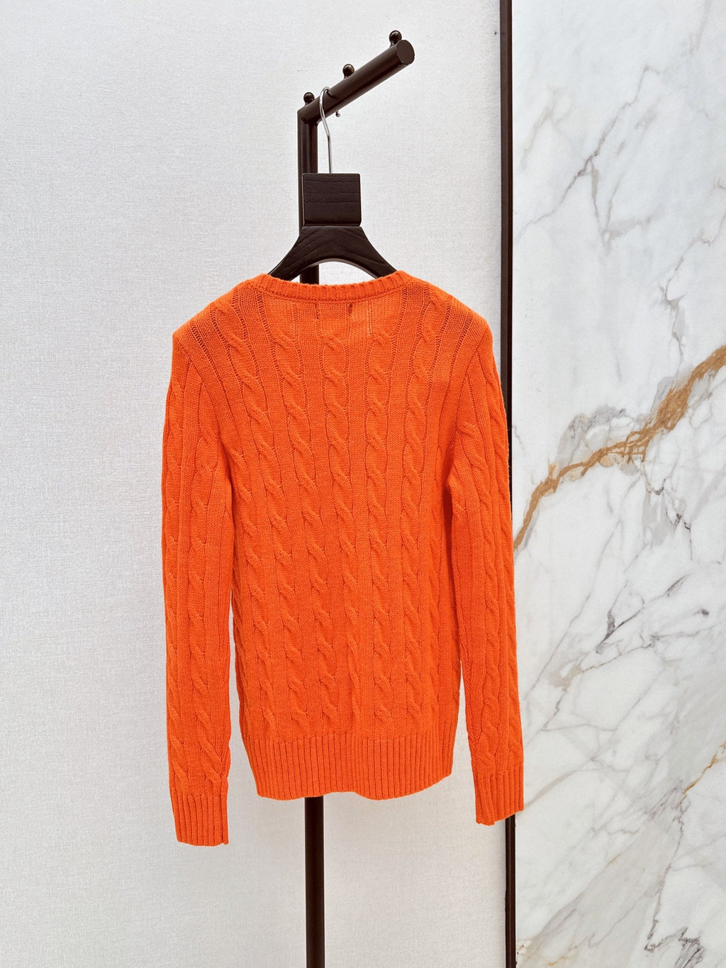26Latest Autumn/Winter Long-Sleeve Crew-Neck Knit Sweater with Pony Embroidery