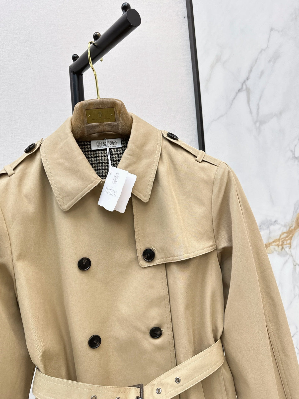 26Latest Autumn/Winter Long Trench Coat with Houndstooth Lining