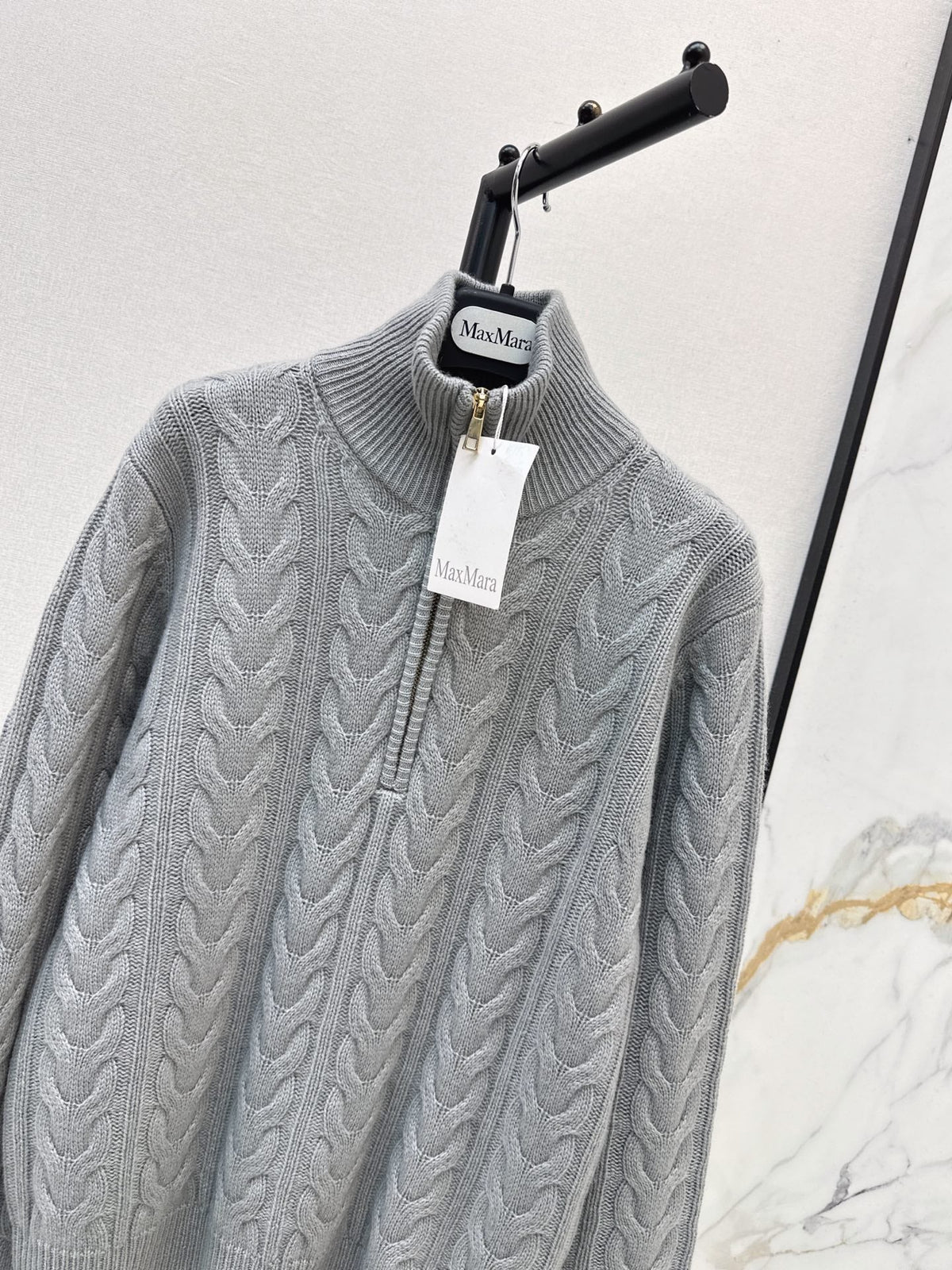 26 Fall/Winter Latest Cable Knit Half-Zip Polo Wool Sweater