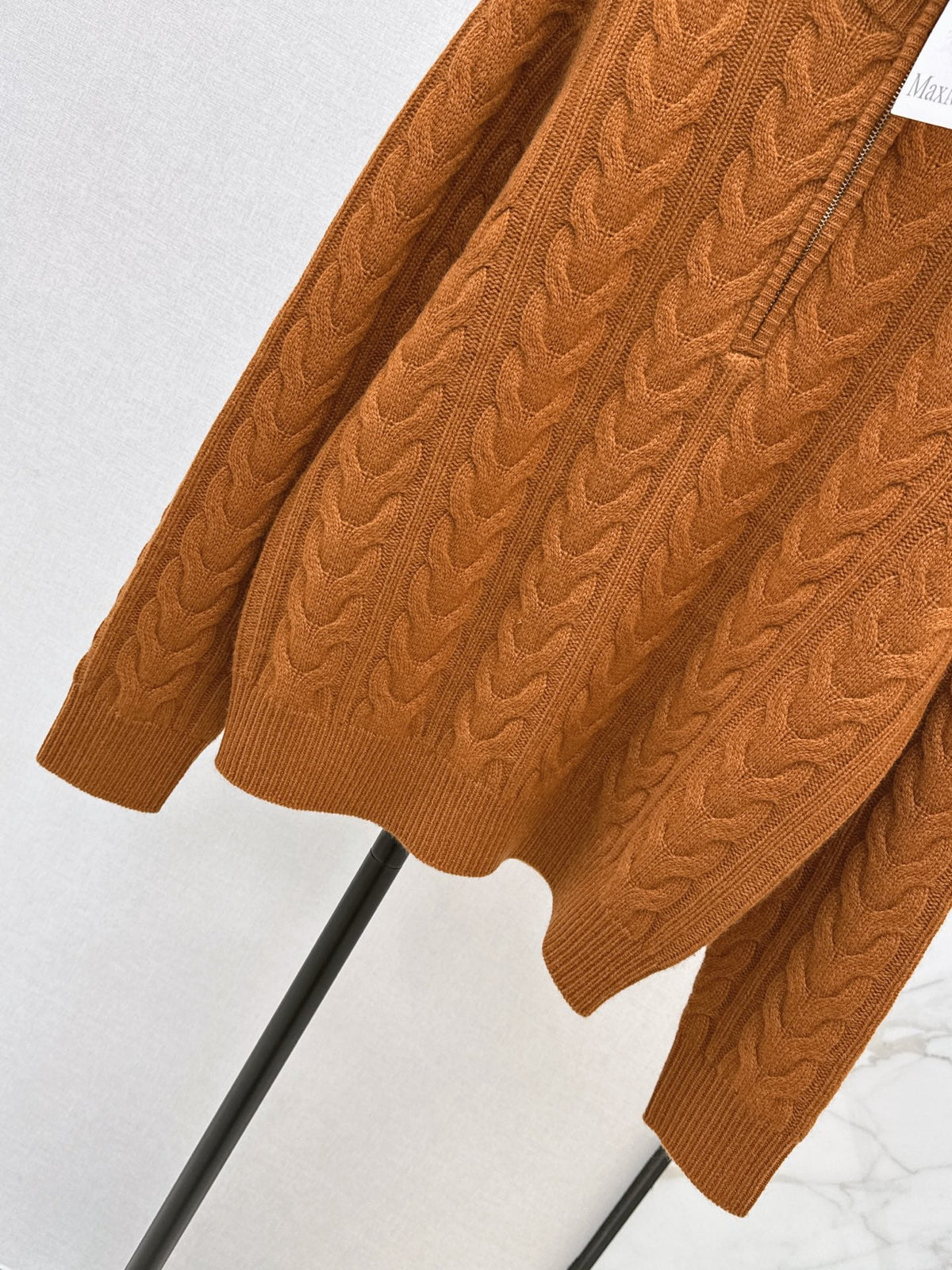 26 Fall/Winter Latest Cable Knit Half-Zip Polo Wool Sweater