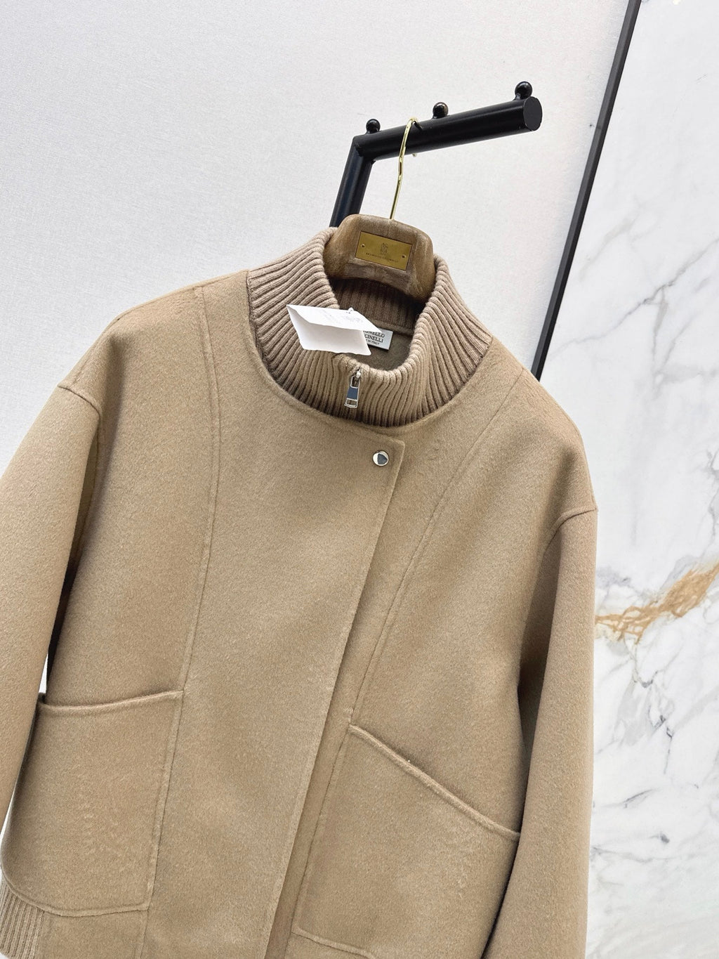 26Latest Autumn/Winter Double-Faced Wool Coat with Ribbed Knit Stand Collar