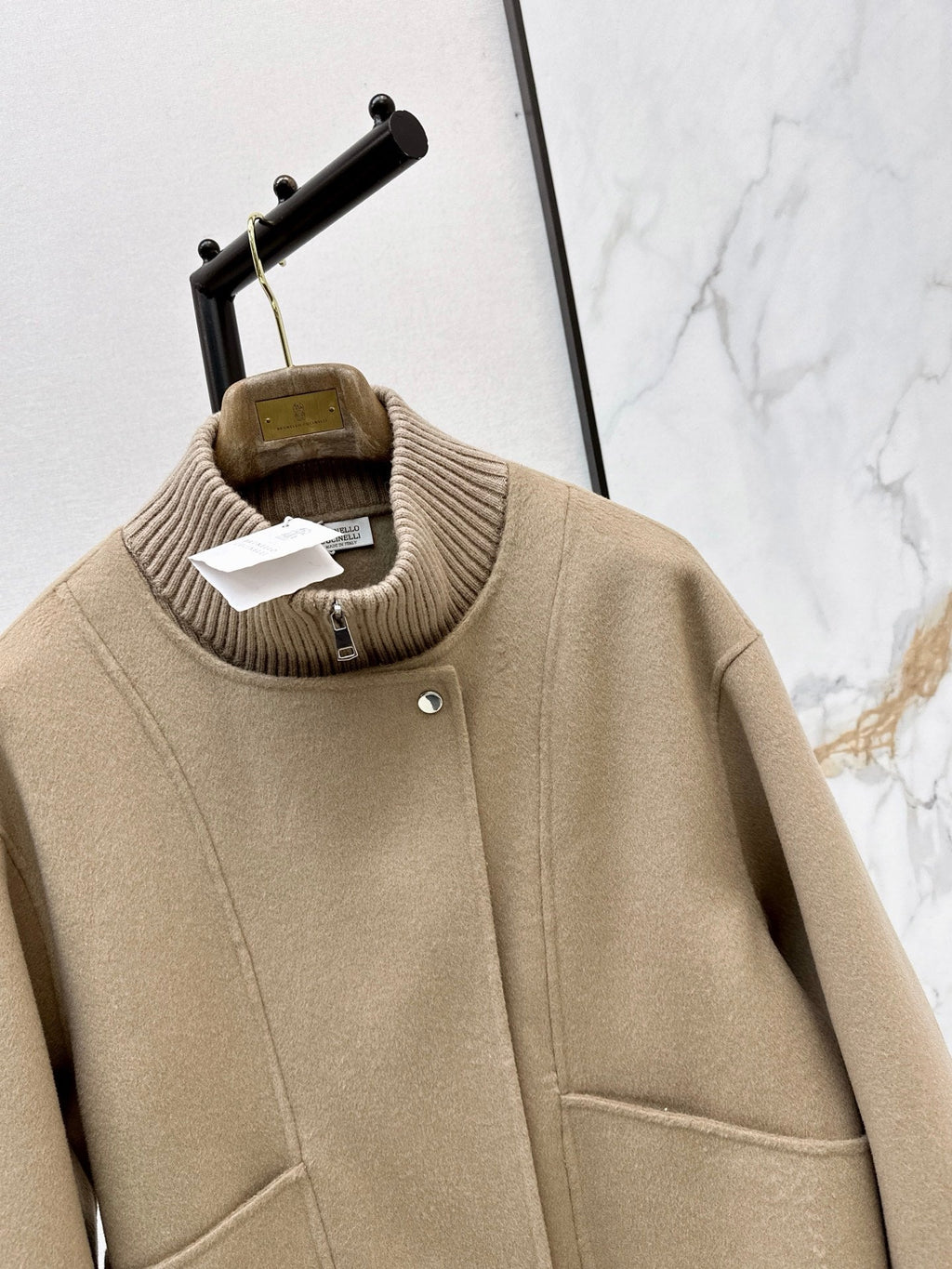 26Latest Autumn/Winter Double-Faced Wool Coat with Ribbed Knit Stand Collar
