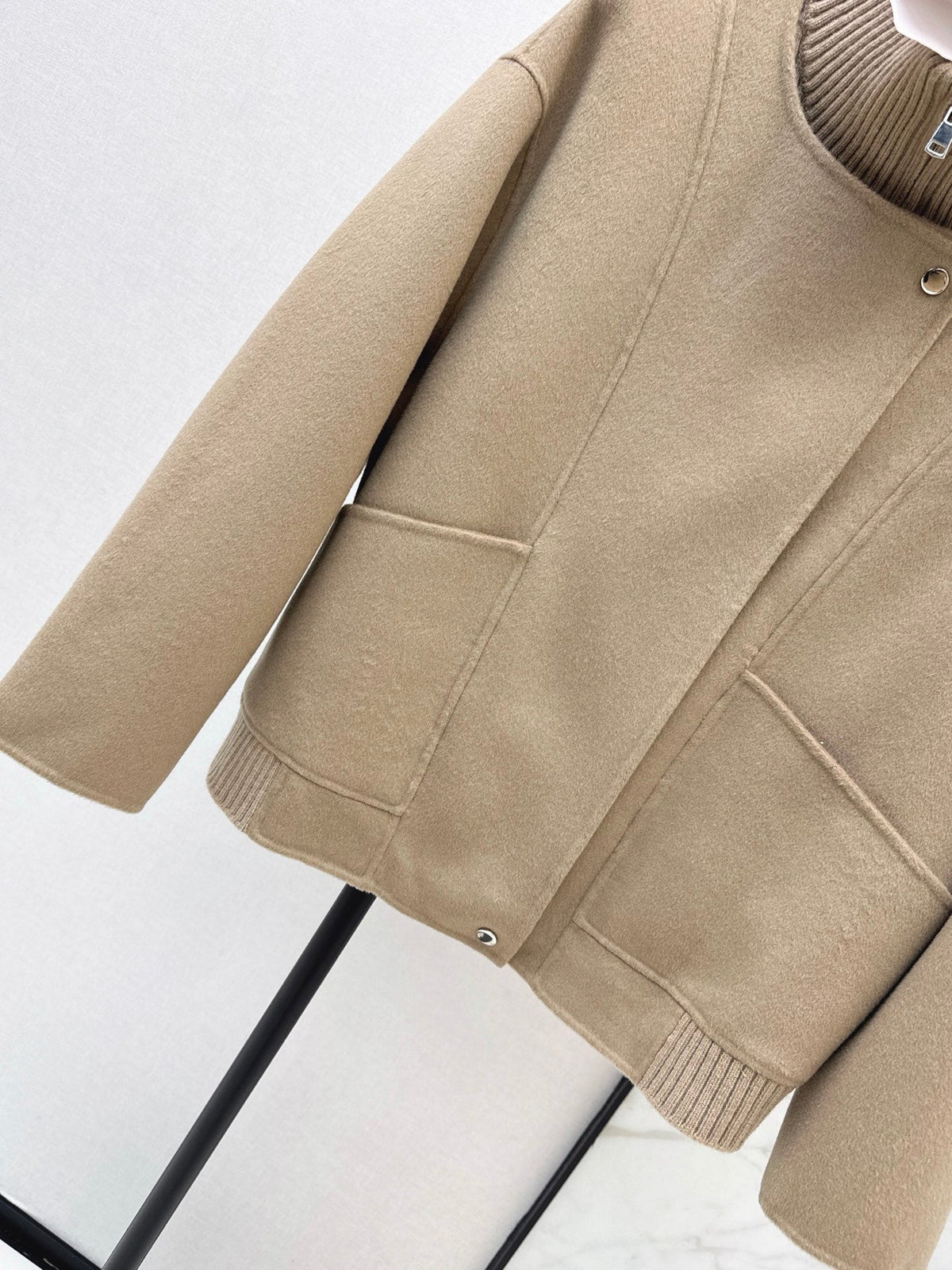 26Latest Autumn/Winter Double-Faced Wool Coat with Ribbed Knit Stand Collar