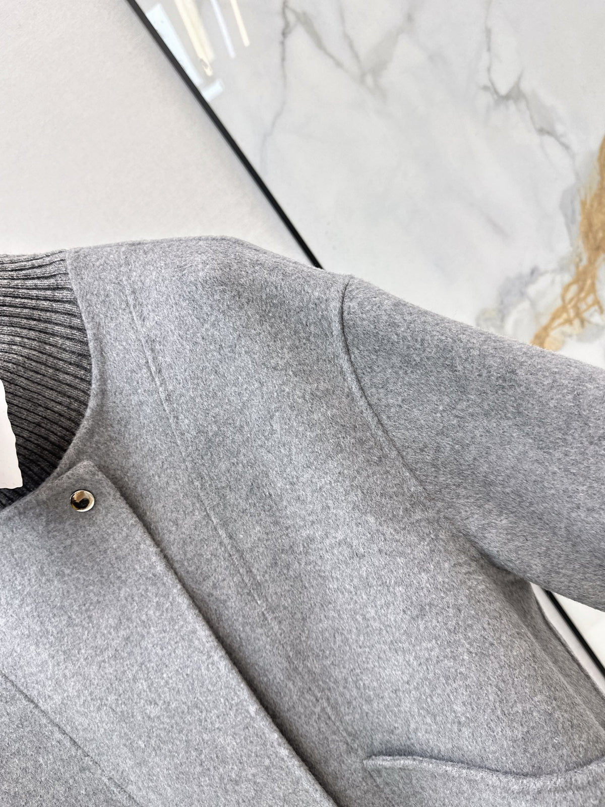 26Latest Autumn/Winter Double-Faced Wool Coat with Ribbed Knit Stand Collar