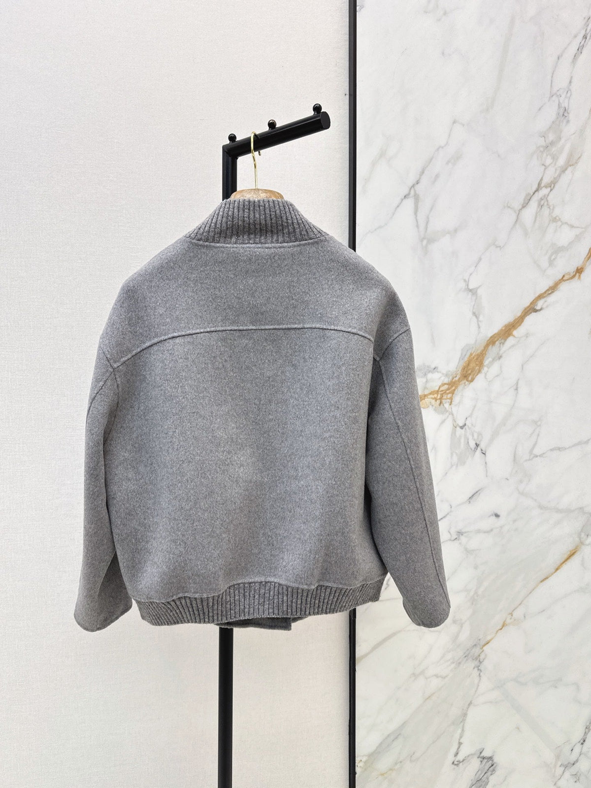 26Latest Autumn/Winter Double-Faced Wool Coat with Ribbed Knit Stand Collar
