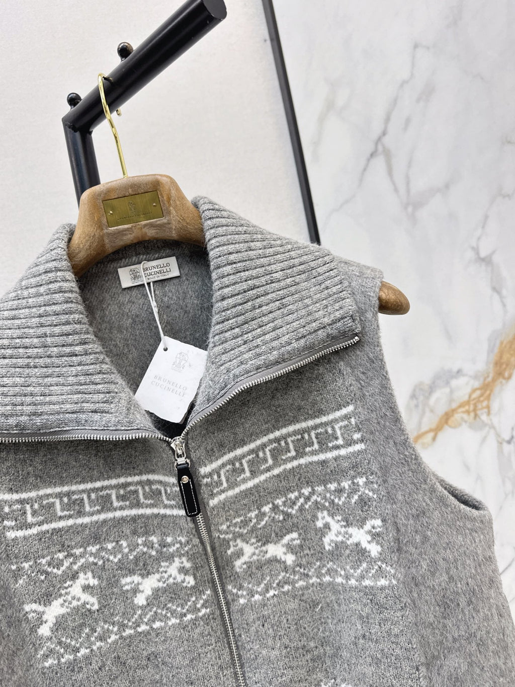 26A must-have Fair Isle style double-faced wool-blend coat with a lapel collar—the latest arrival for the autumn/winter season.