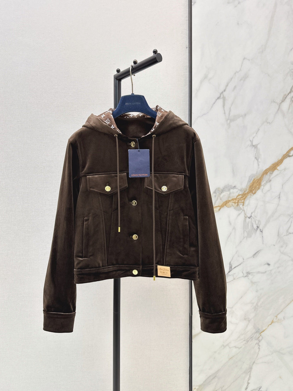 26Latest Autumn/Winter Casual Hooded Jacket with Logo Monogram Lining