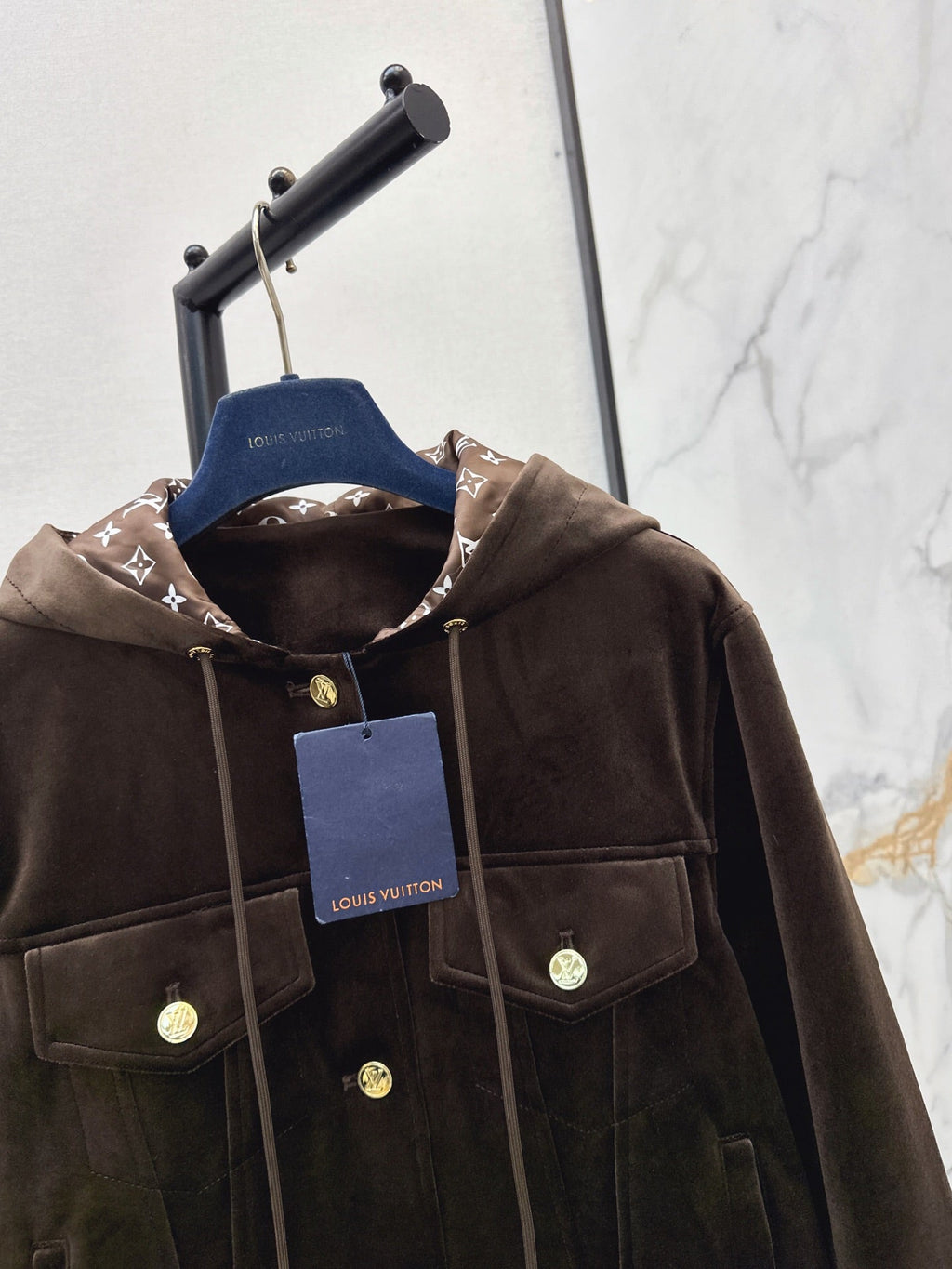 26Latest Autumn/Winter Casual Hooded Jacket with Logo Monogram Lining